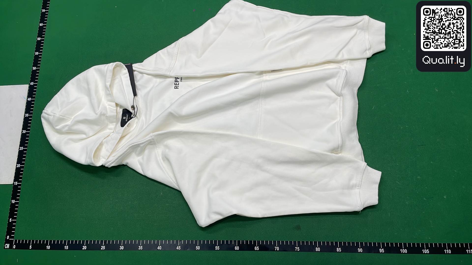 Camisola com capuz — foto QC 2 de 4