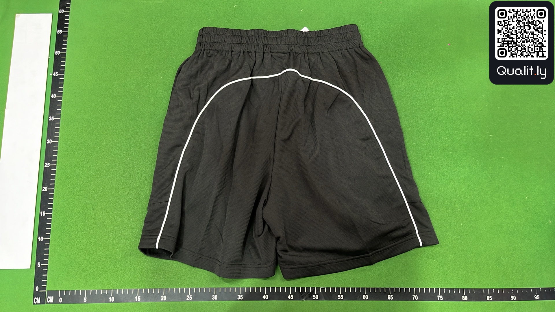 Shorts — QC-foto 3 av 12