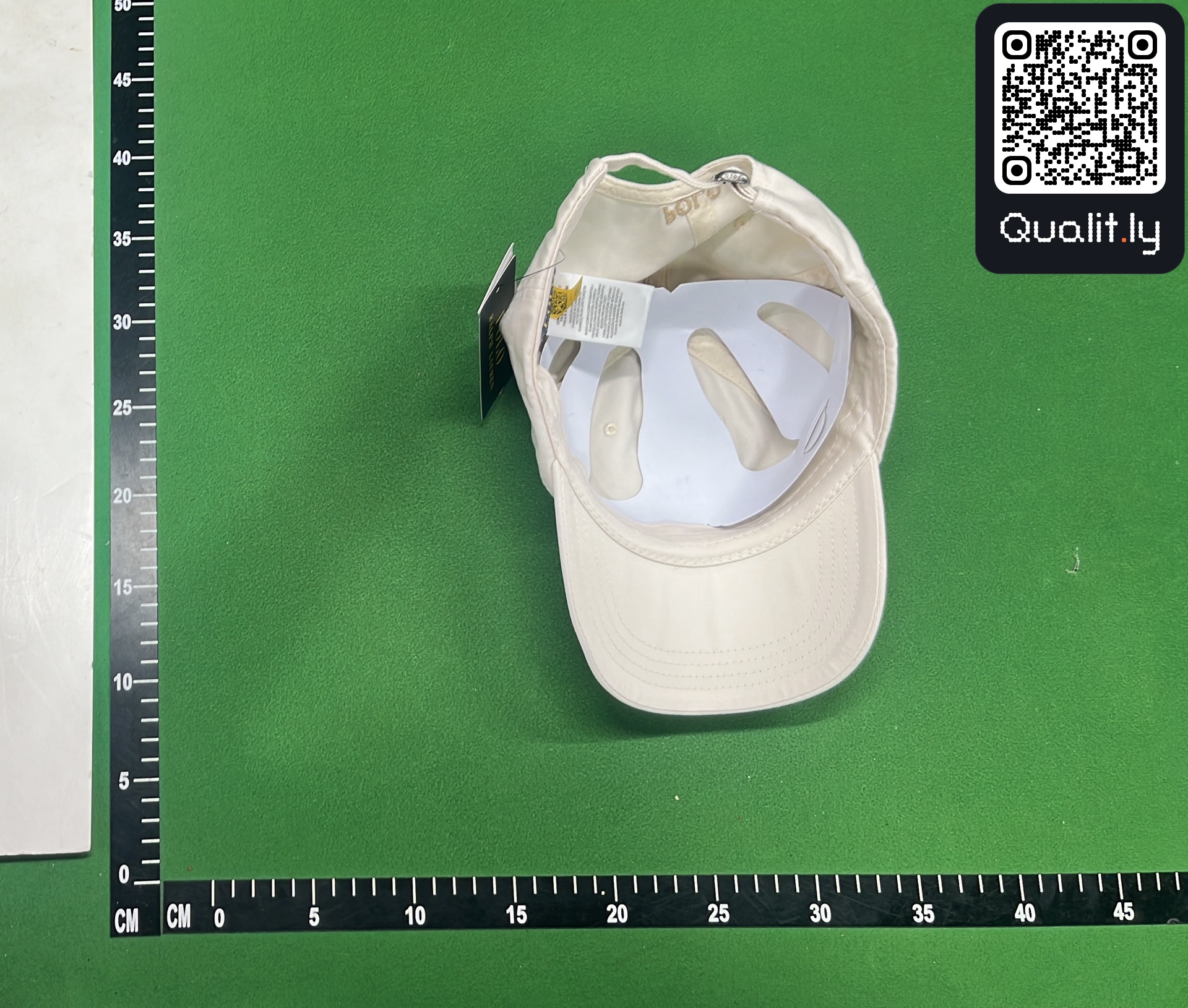 Casquette — photo QC 3 sur 6