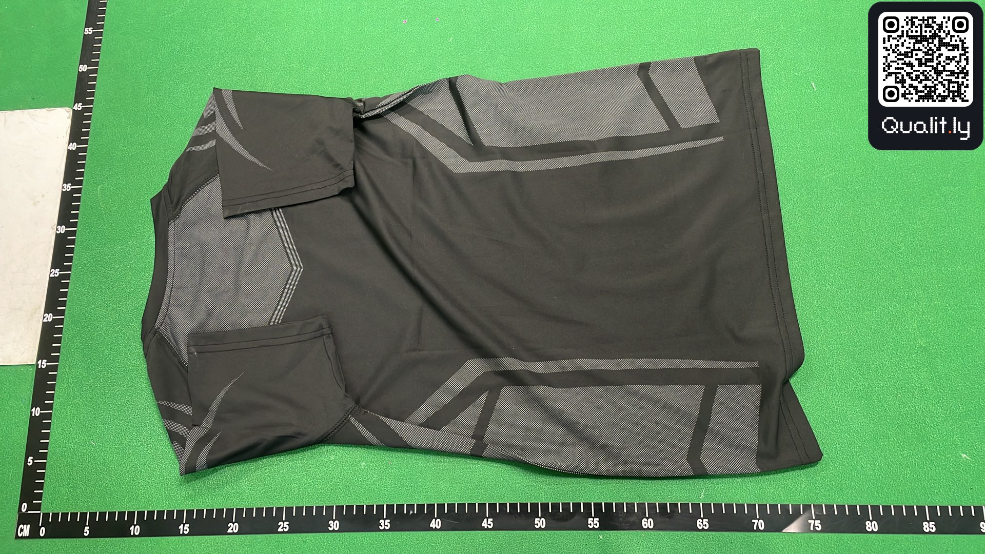 T-Shirt — QC-Foto 3 von 84