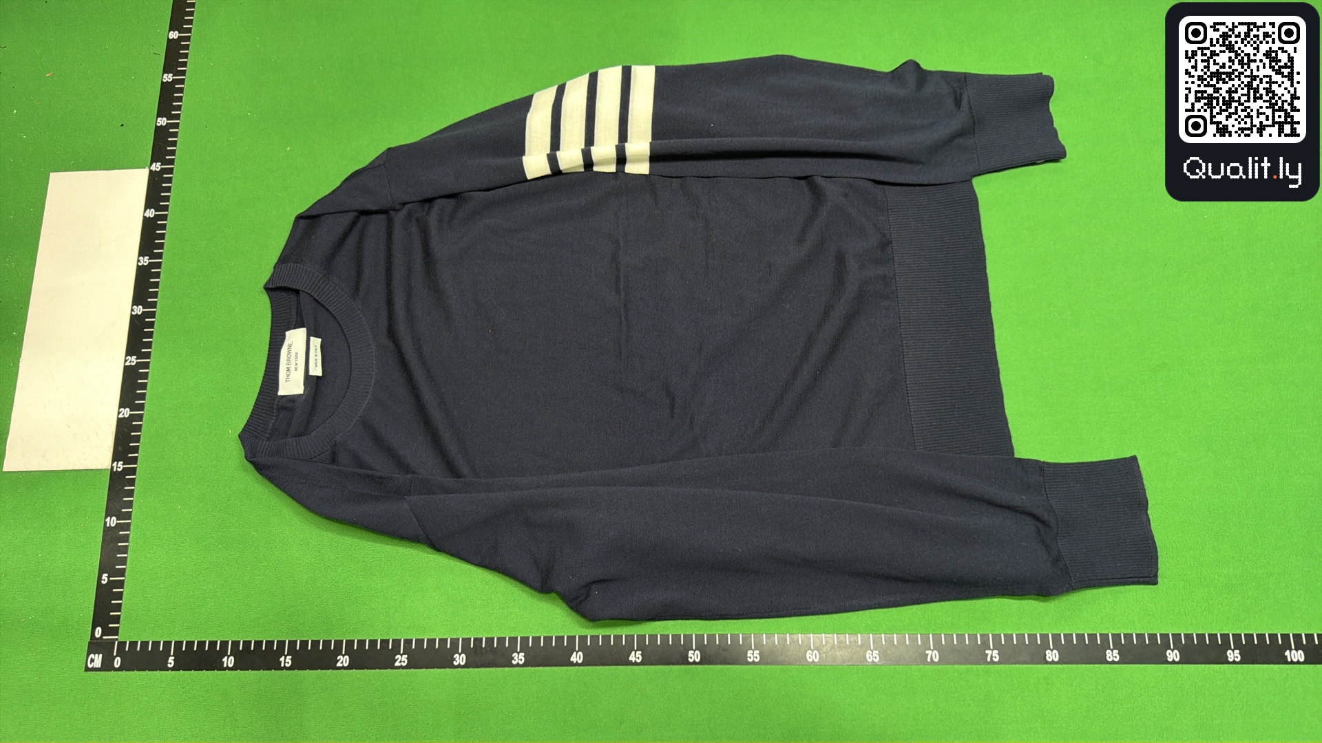 Sweater QC photo 2 of 8