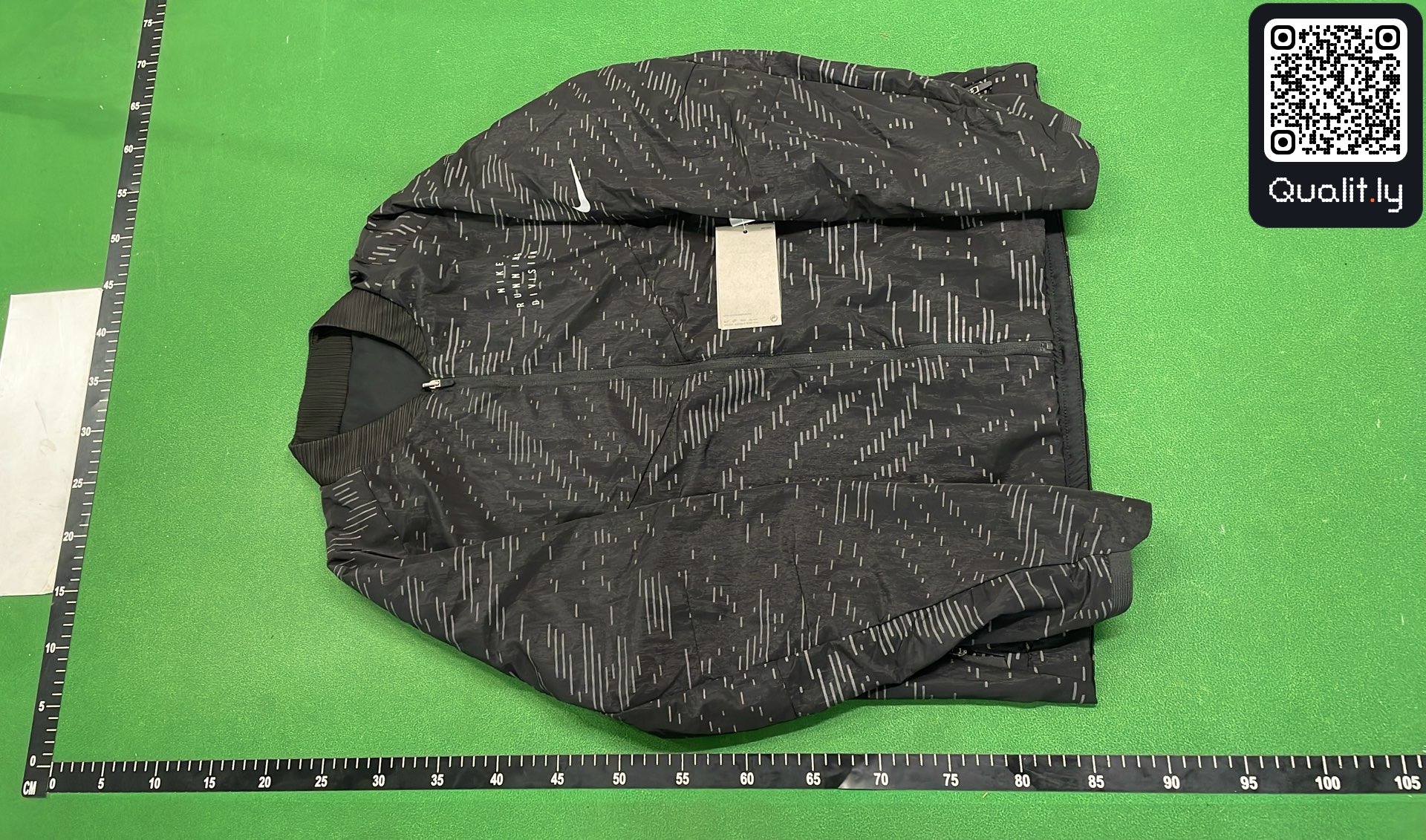 Jacket QC photo 2 of 8