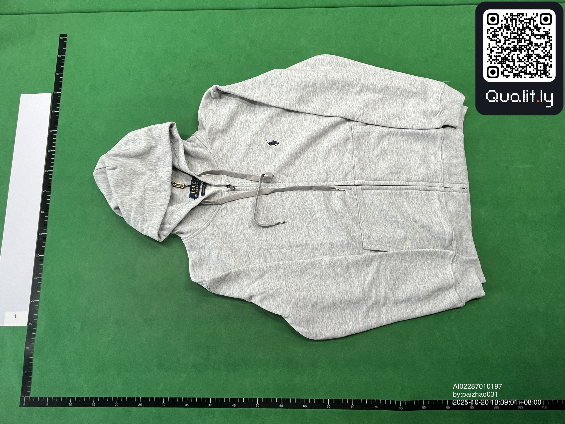 Sweatshirt — QC-Foto 3 von 48