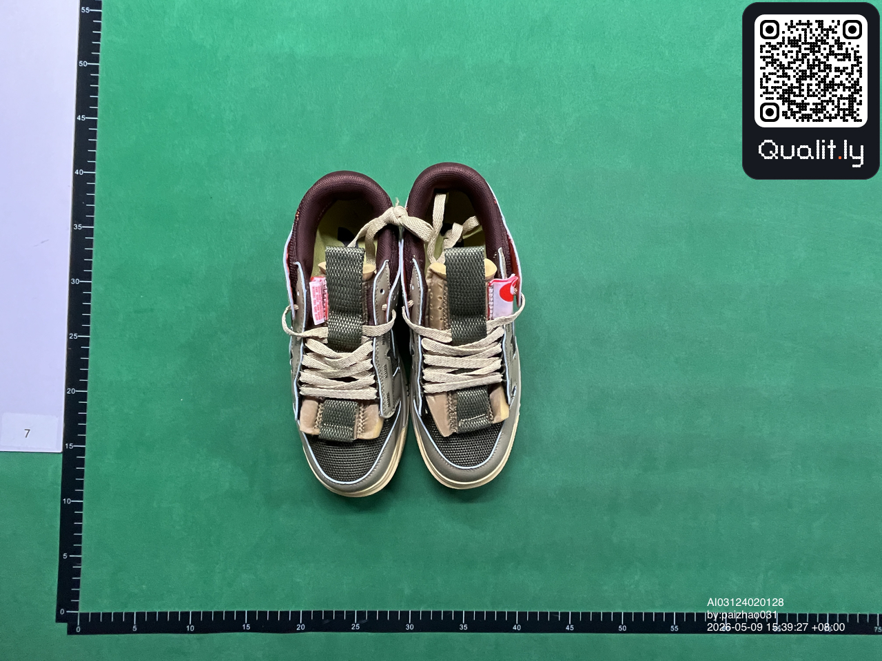 Sneakers QC photo 1 of 22