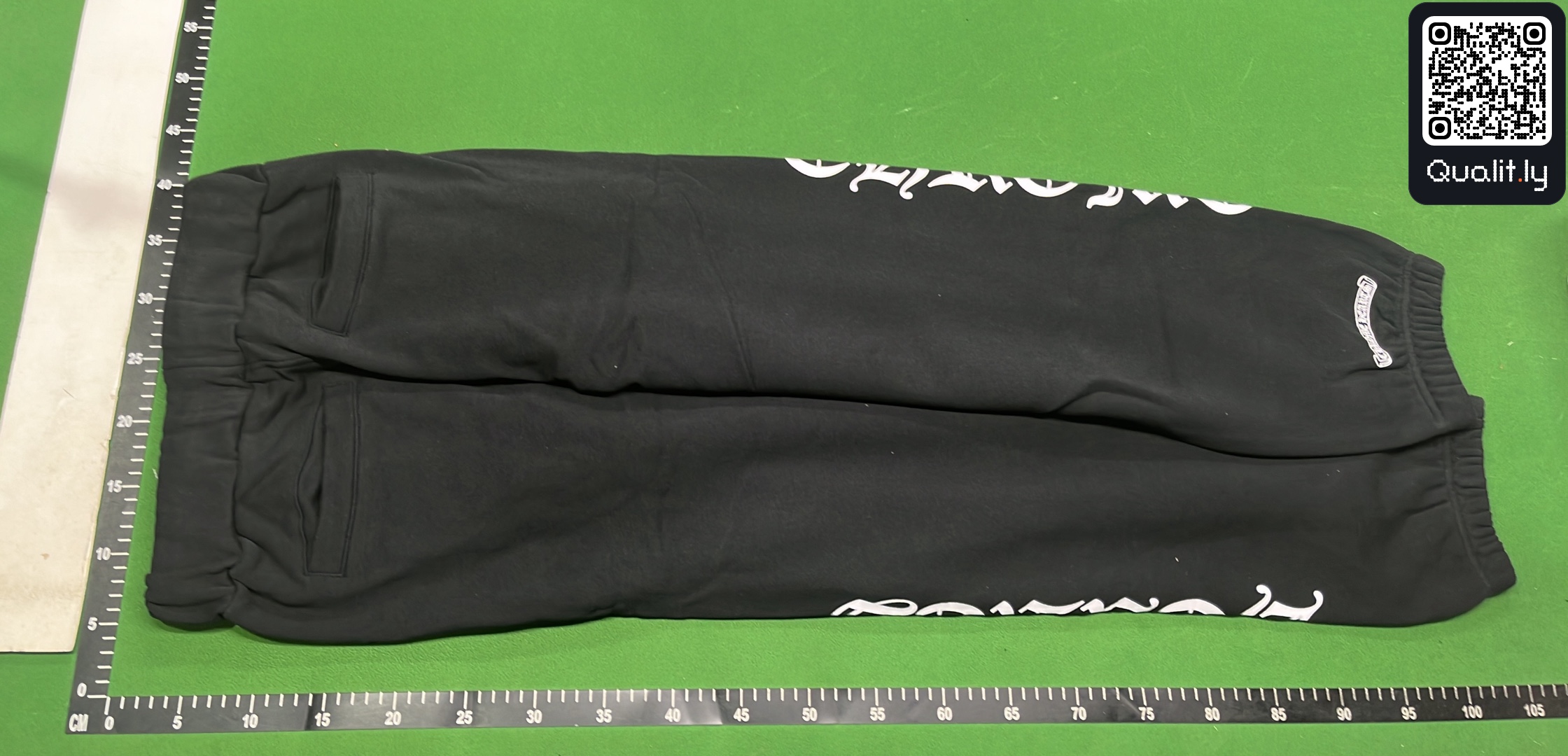 Pants QC photo 3 of 13
