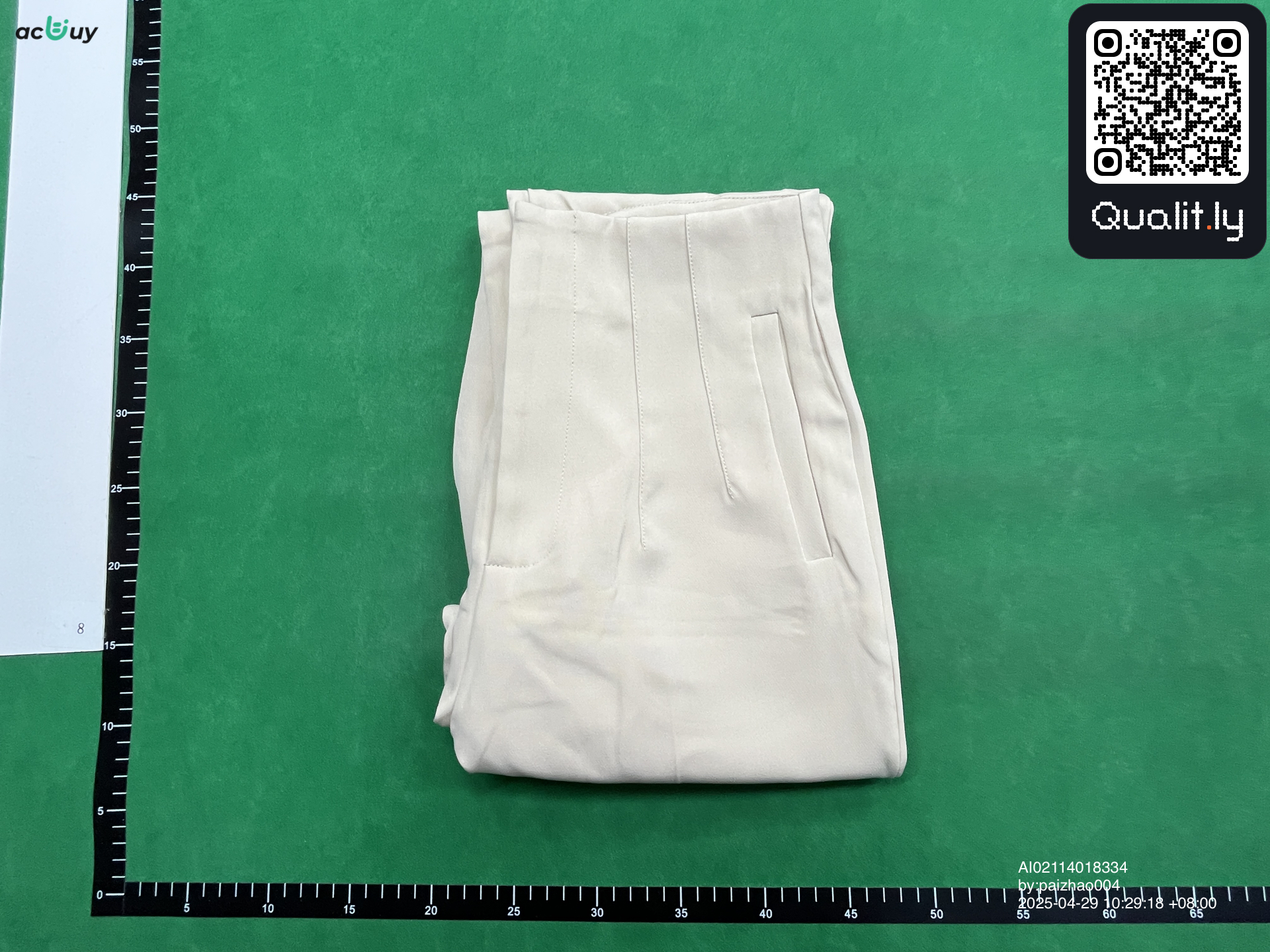Pantalon — photo QC 1 sur 24