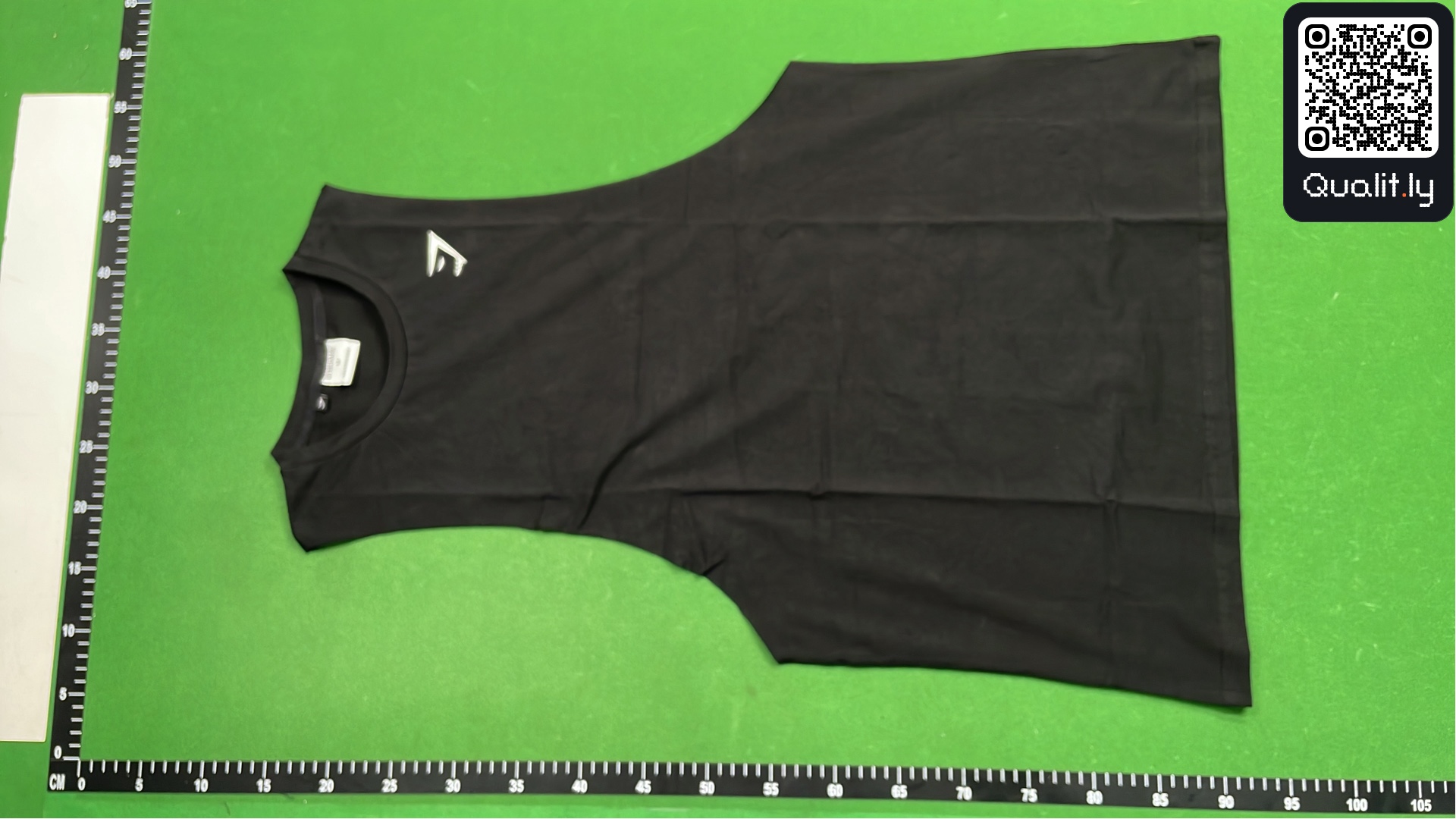 T-shirt — foto QC 2 de 16