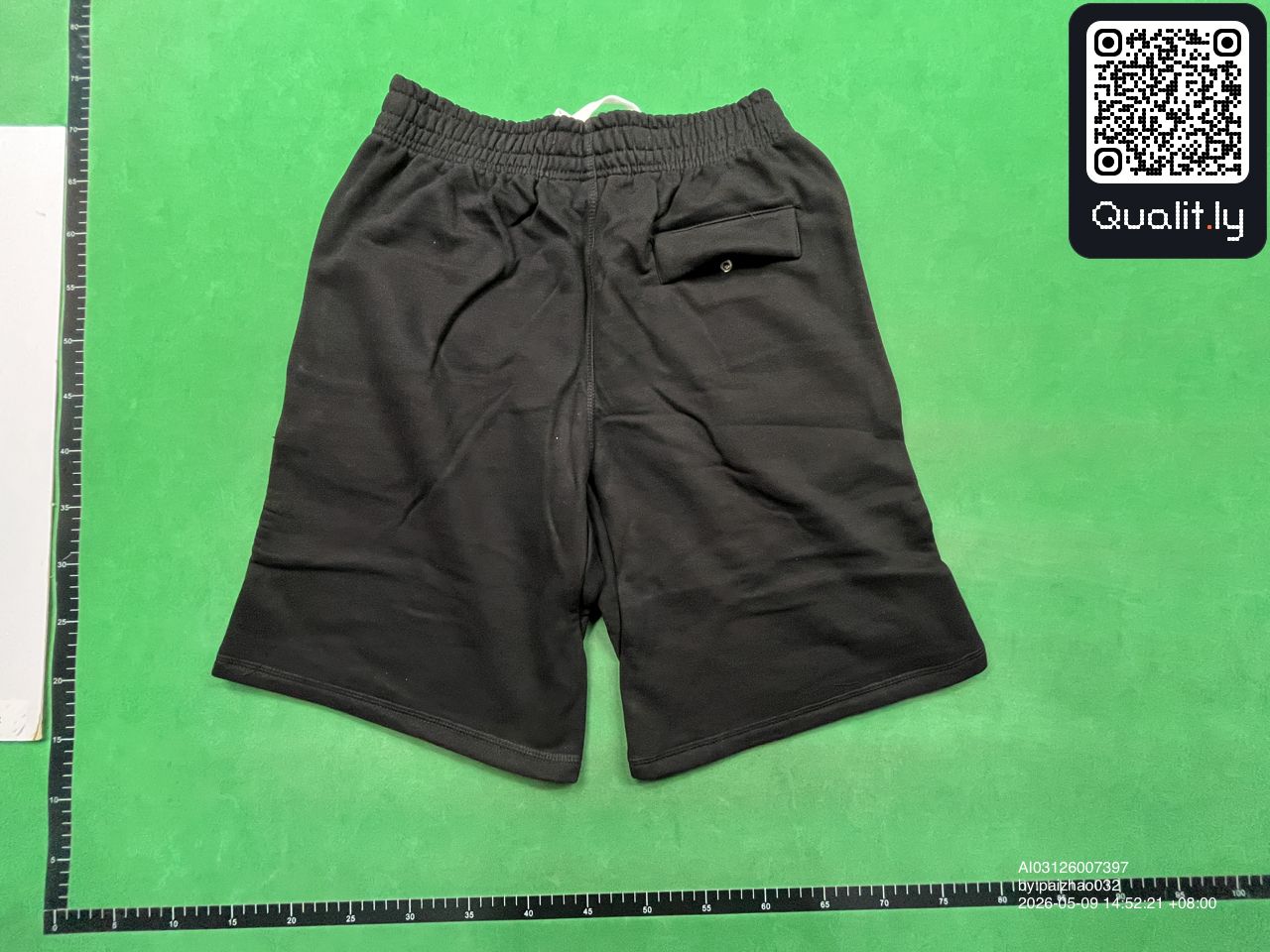 Shorts QC photo 2 of 42