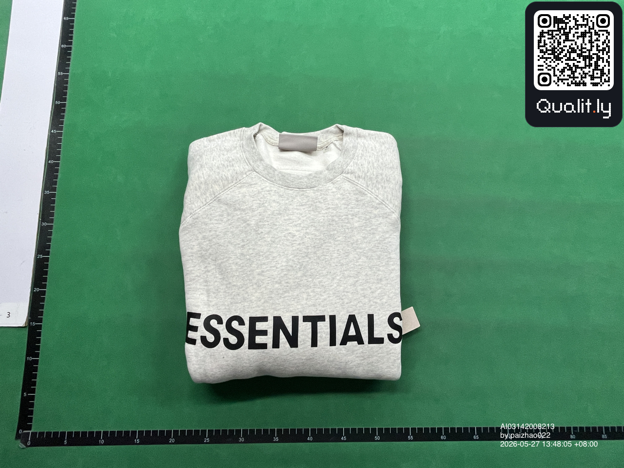 Sweater — QC-foto 1 van 4