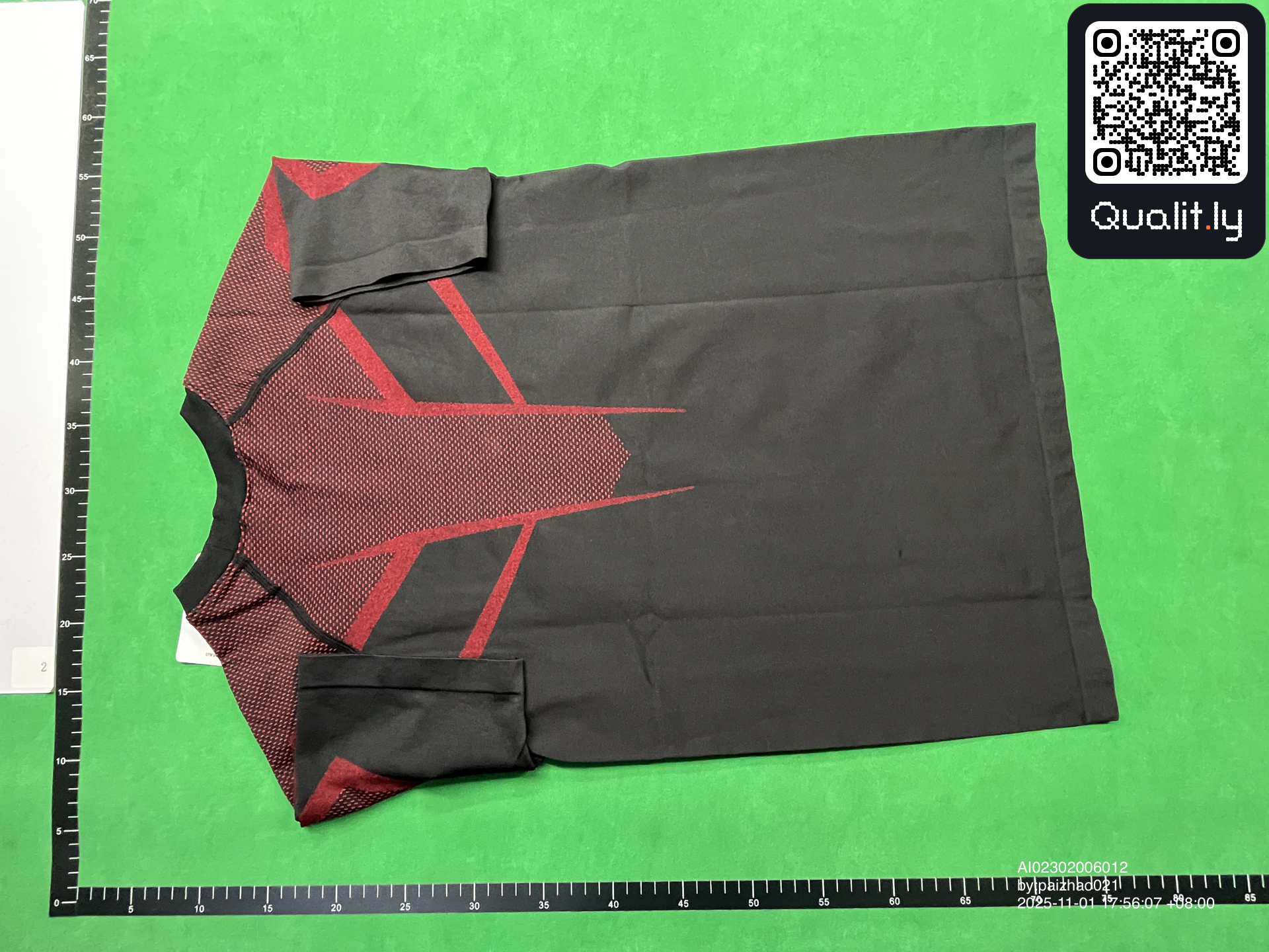 T-shirt QC photo 2 of 20