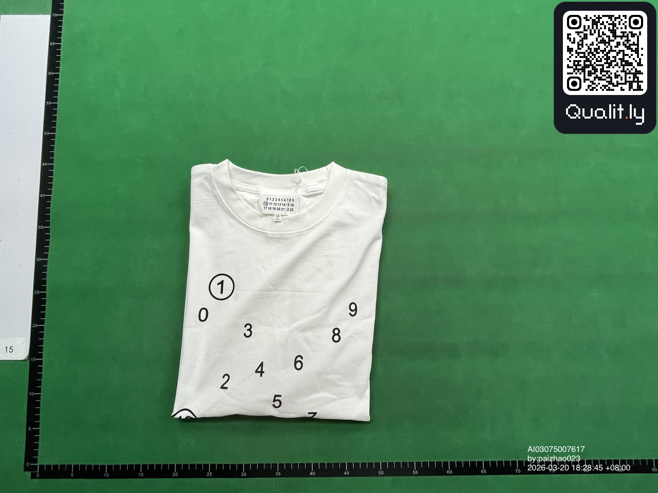 T-shirt — foto QC 1 de 40
