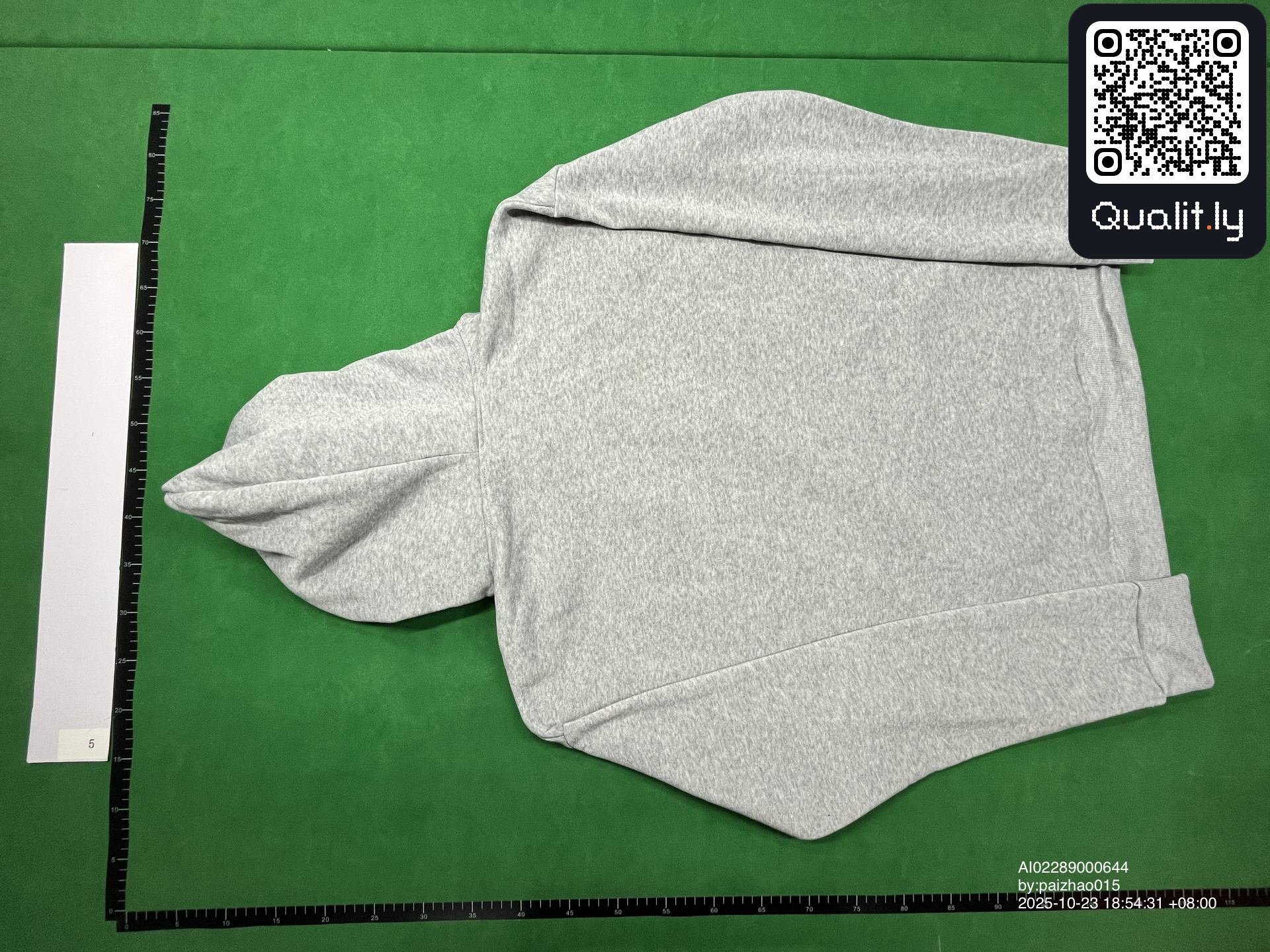Hoodie — QC-foto 2 av 32