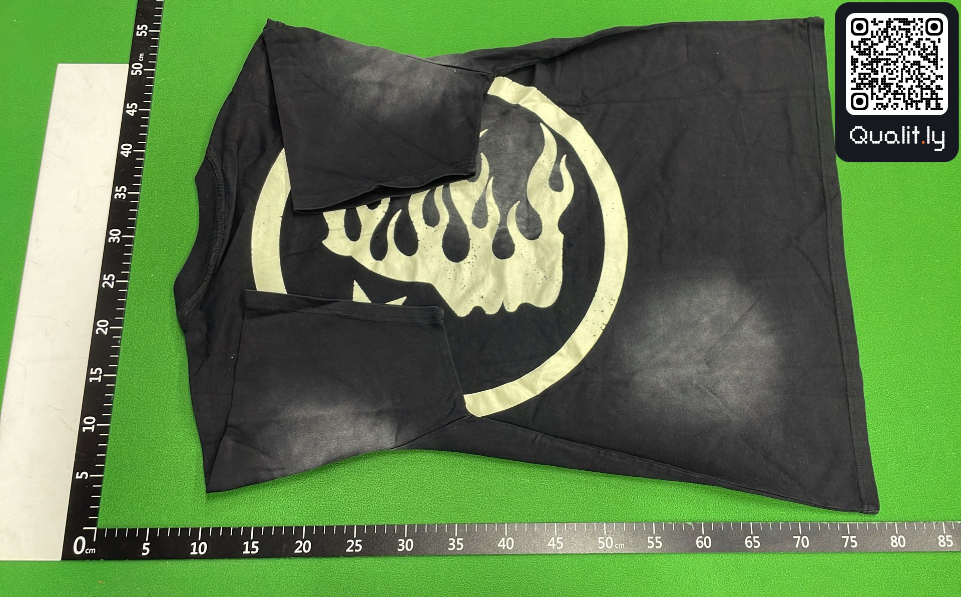 T-shirt QC photo 3 of 700
