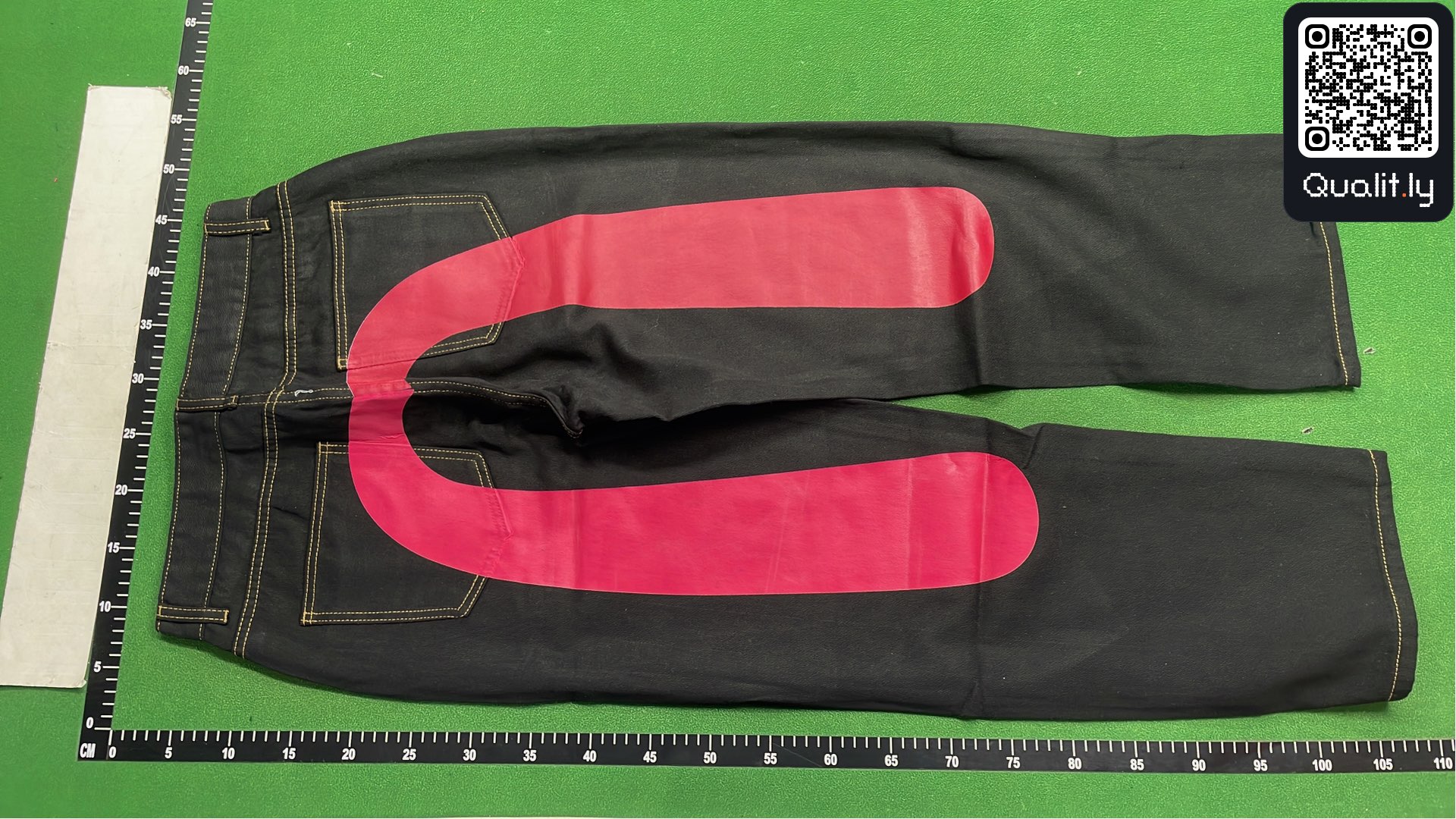 Jeans — QC-foto 3 av 8