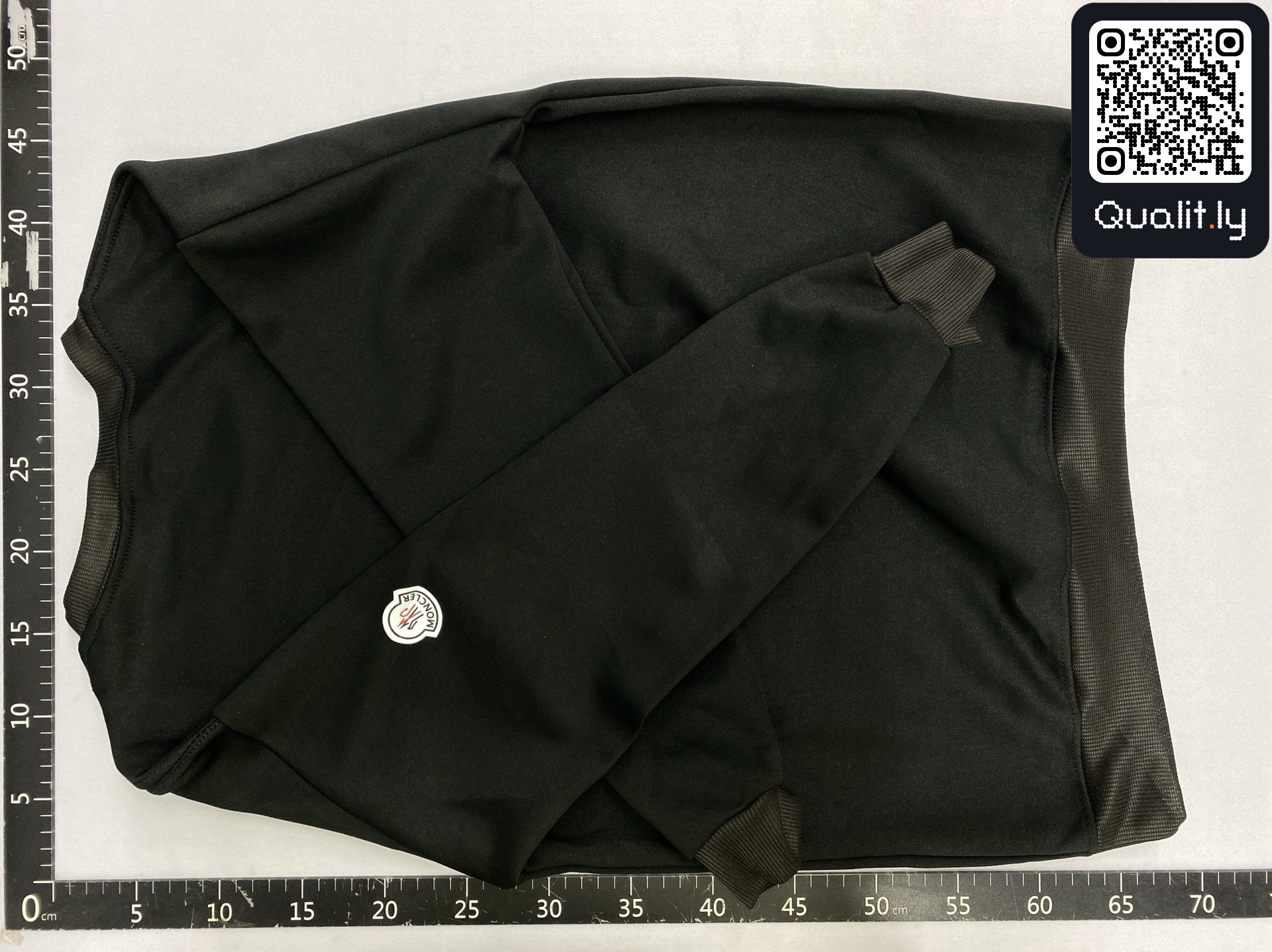 Camiseta — foto QC 2 de 80
