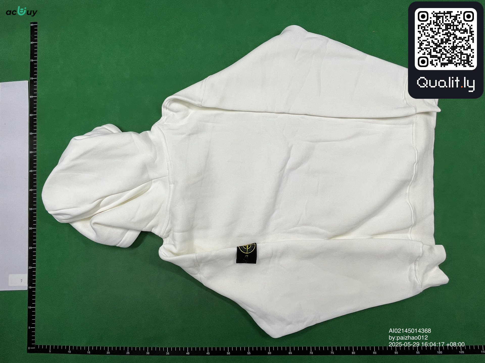 Hoodie — QC-Foto 2 von 36