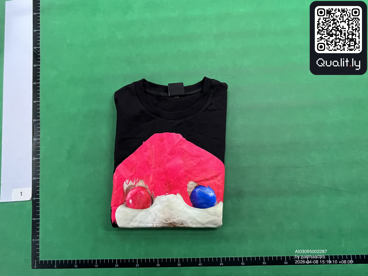 T-shirt — foto QC 1 di 21