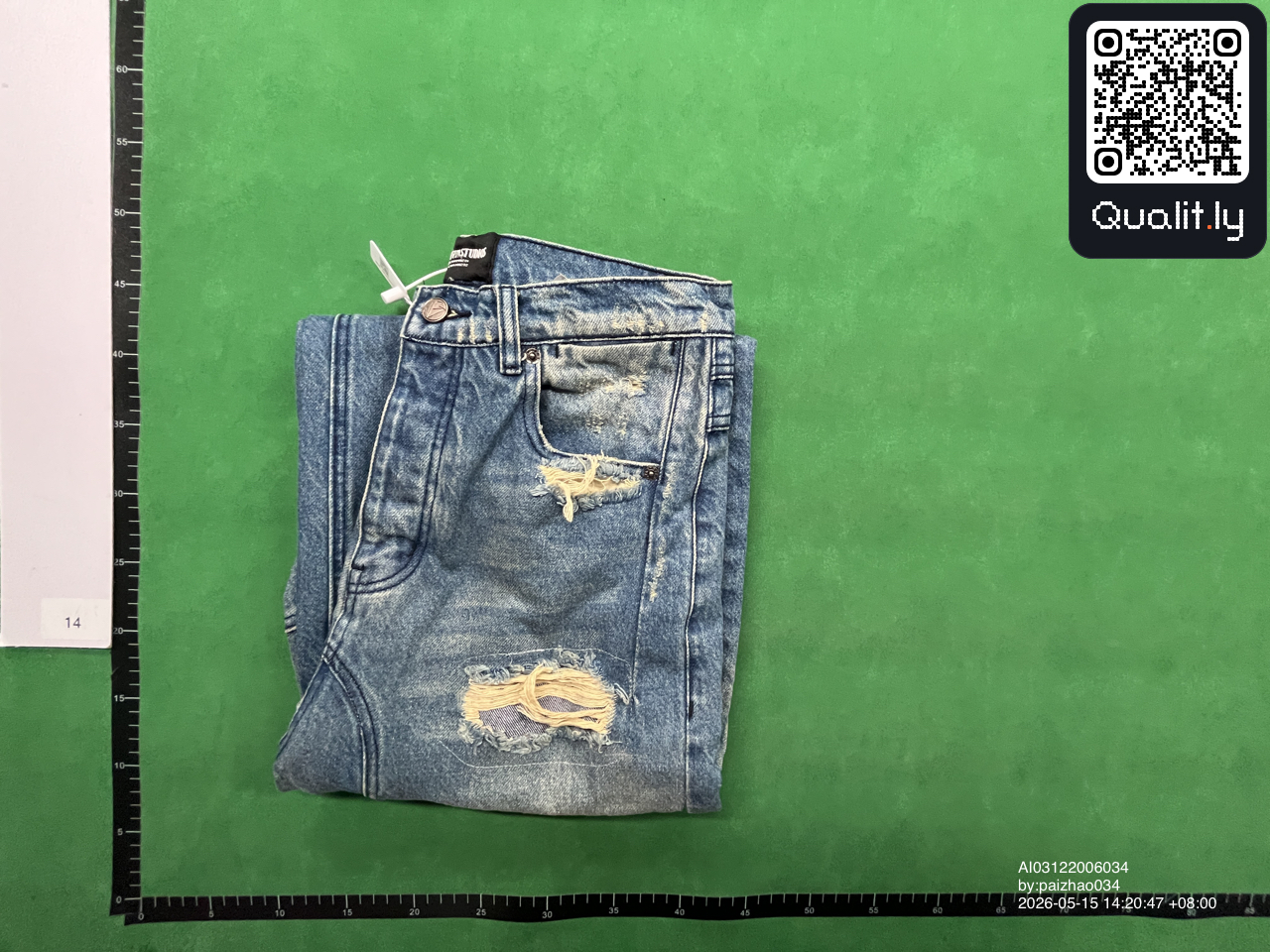 Jeans — QC-foto 2 av 22