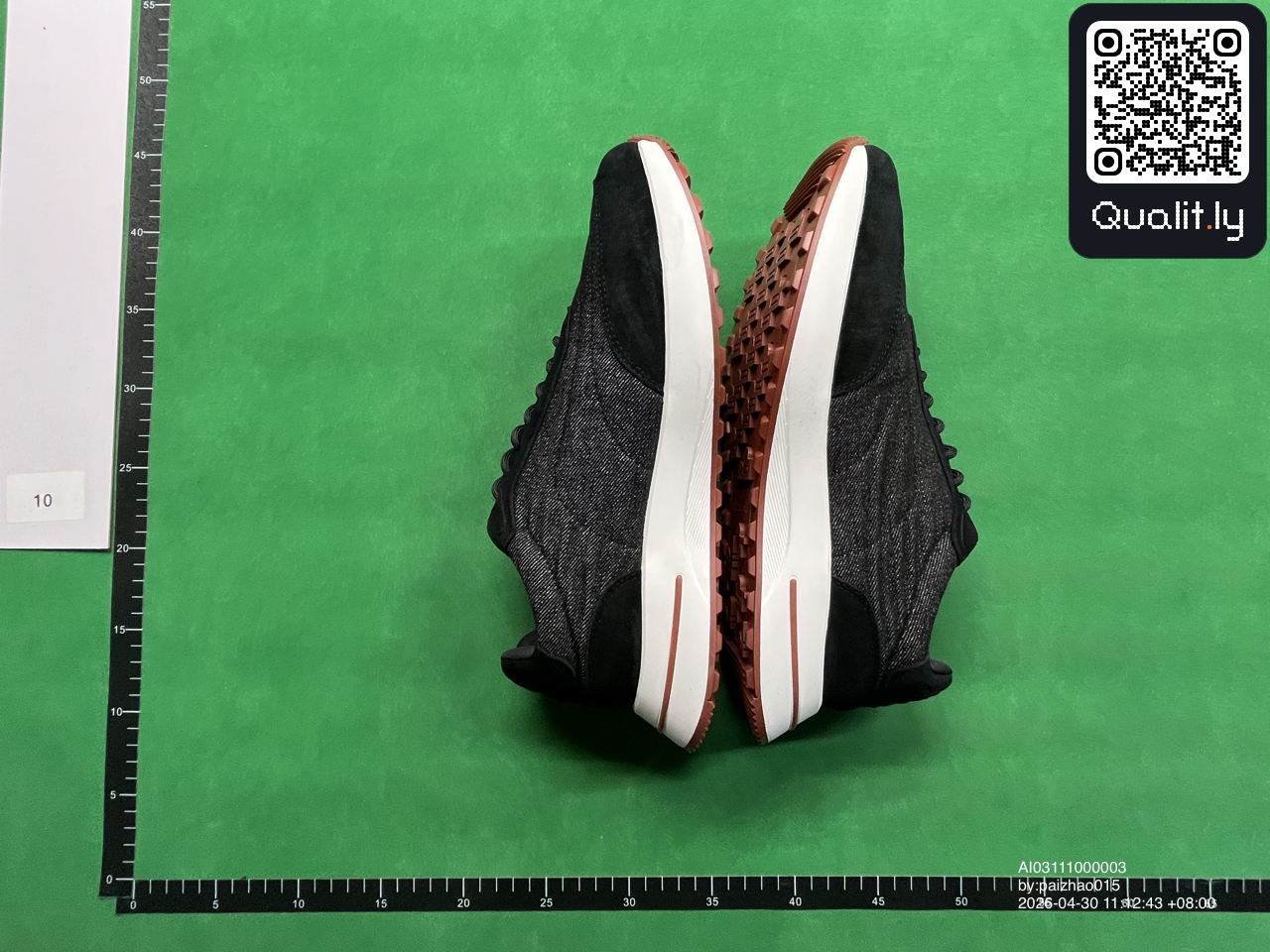 球鞋 QC 照片 2 / 16