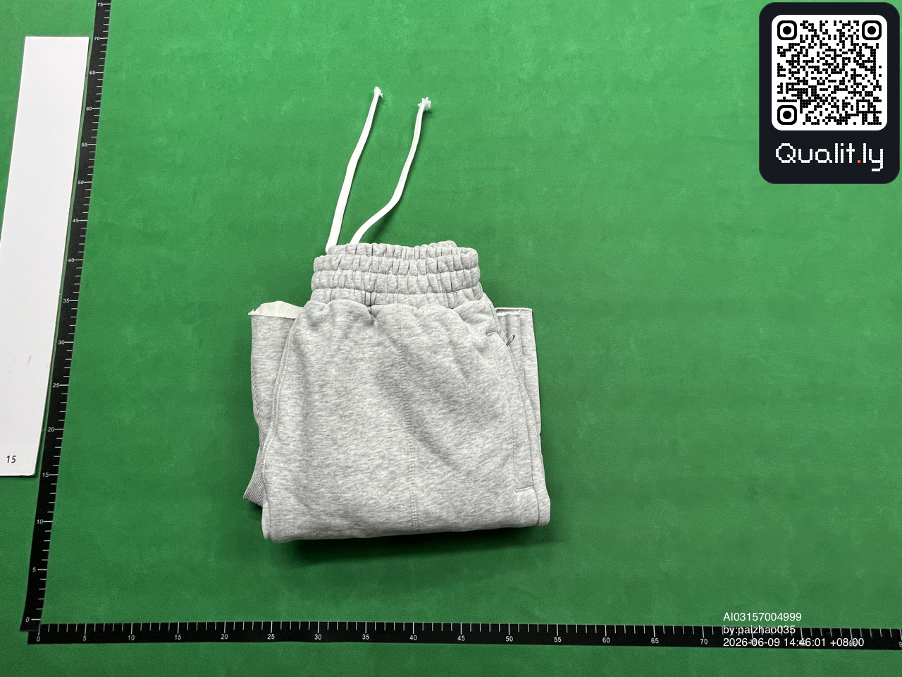 Pantaloni scurți — fotografie QC 1 din 34