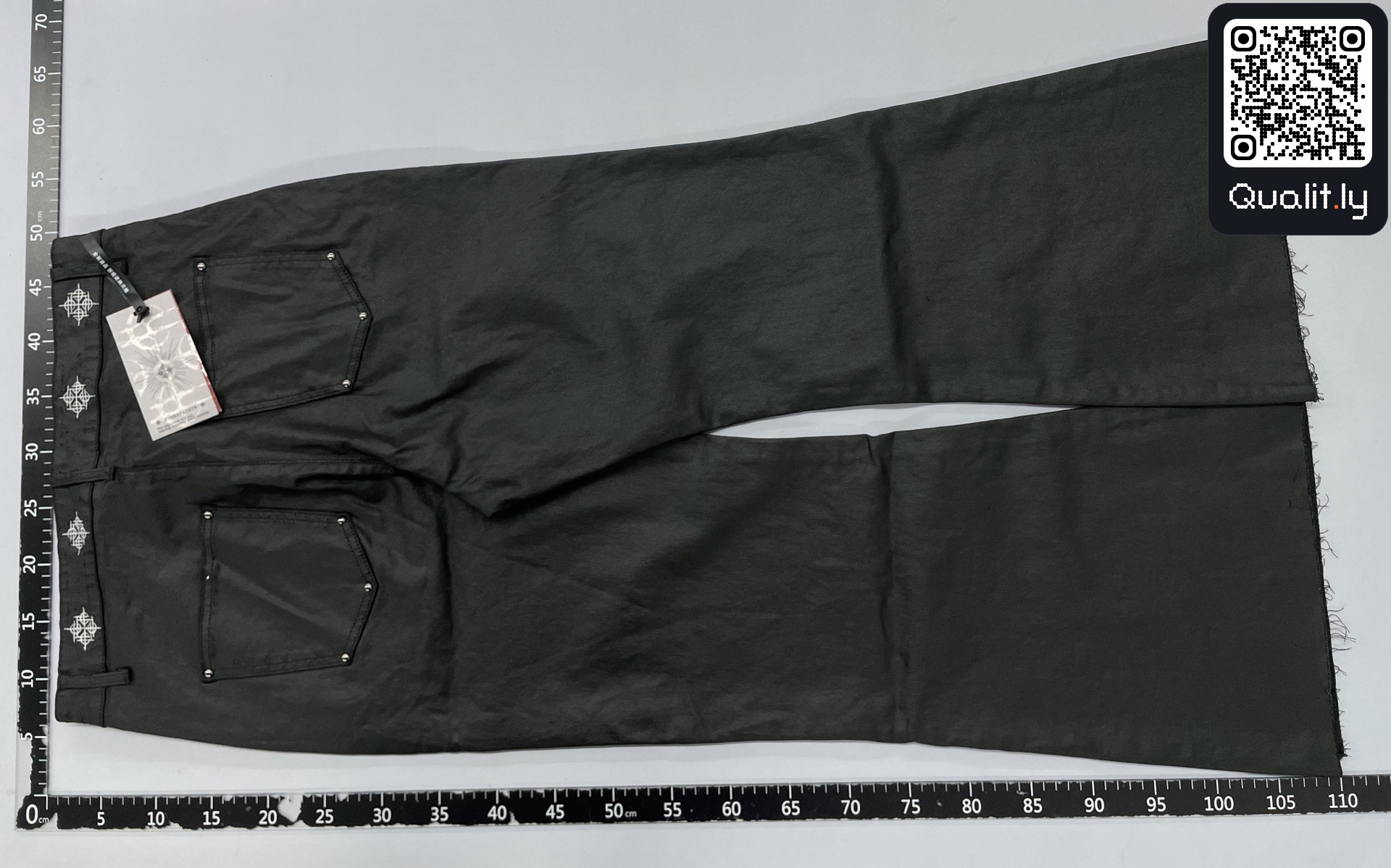 Jeans QC photo 2 of 43