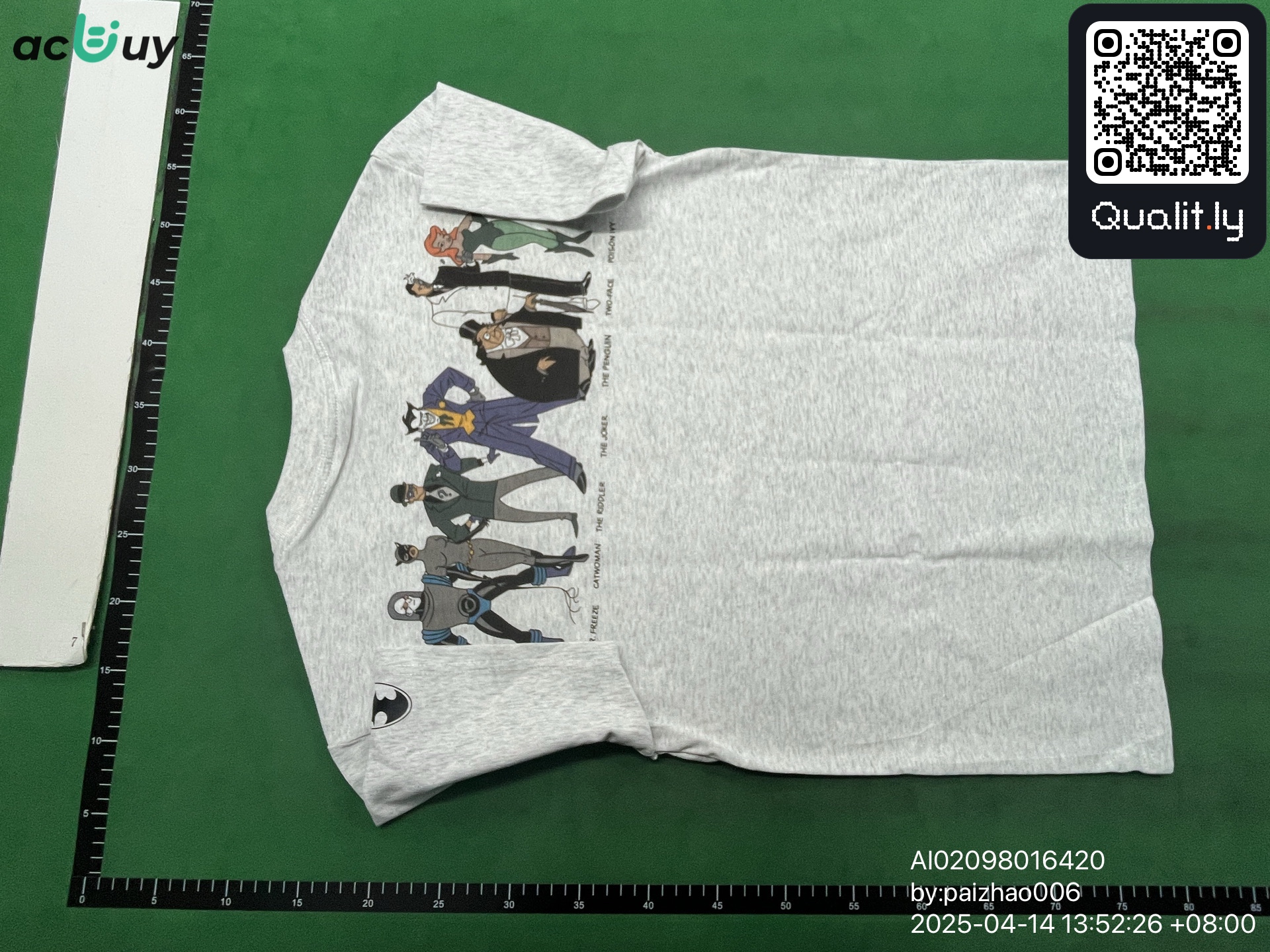 T-shirt — photo QC 2 sur 4