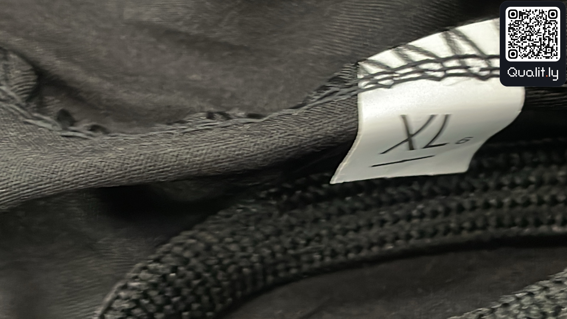 Camiseta — foto QC 1 de 4