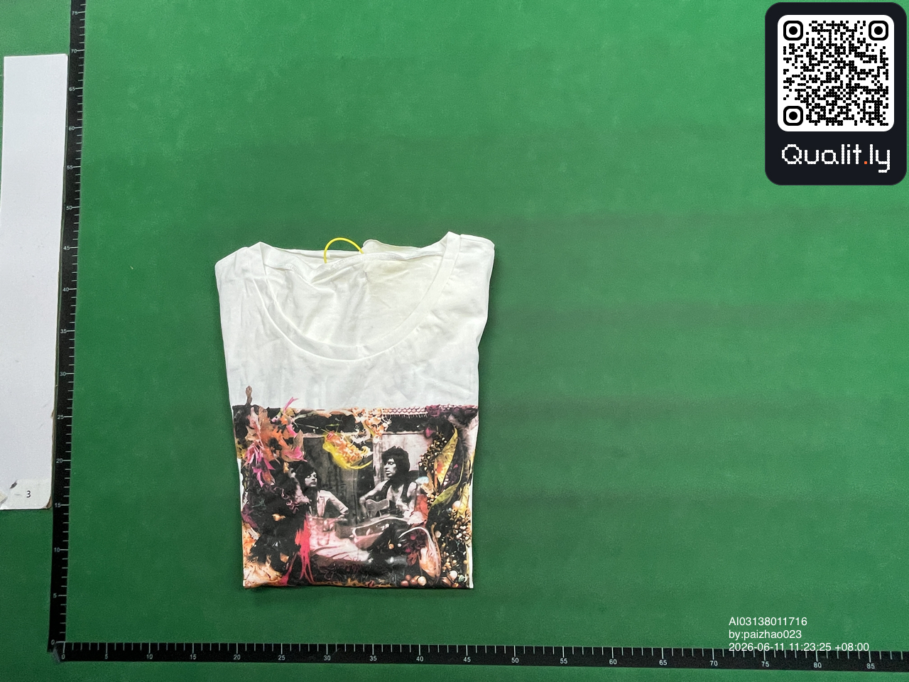 Camiseta — foto QC 1 de 4