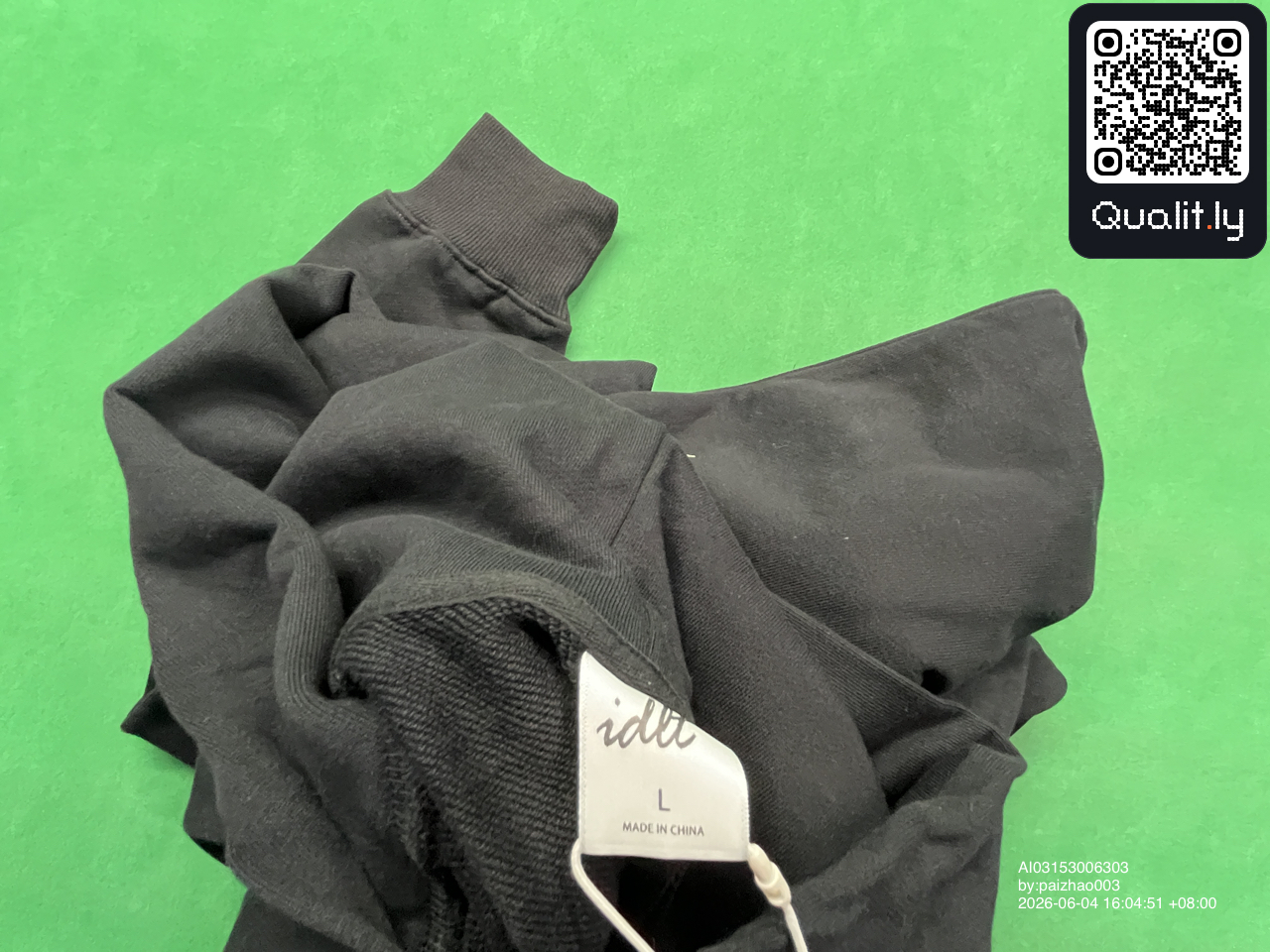 Hoodie QC photo 1 of 74