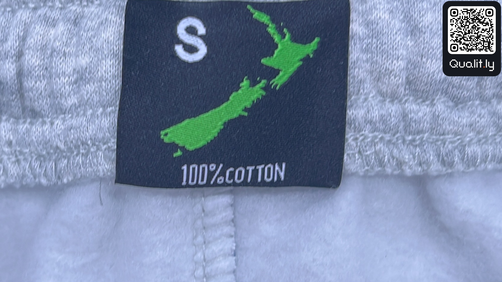 Shorts — QC-Foto 1 von 12