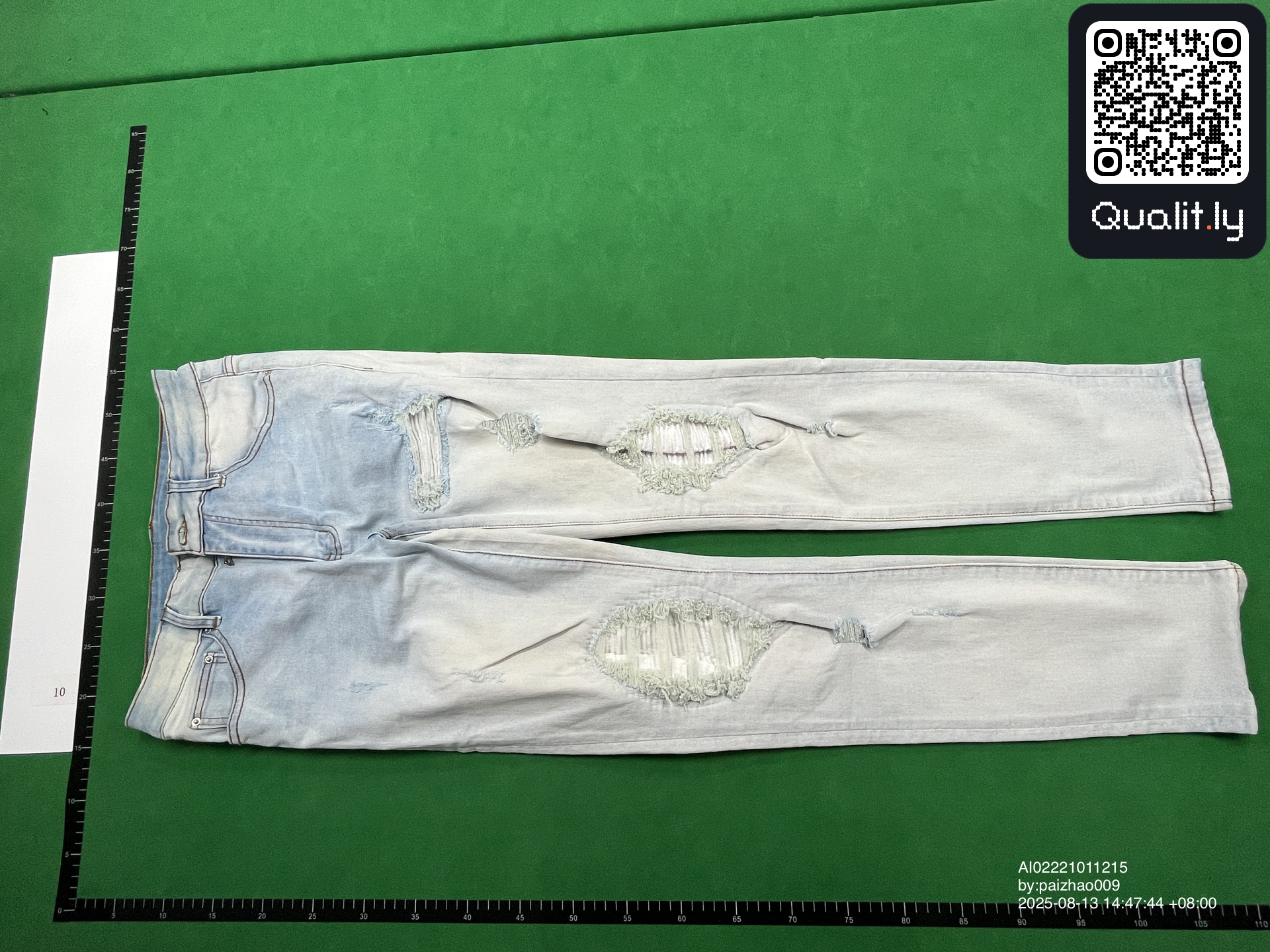 Jeans — QC-foto 3 av 4