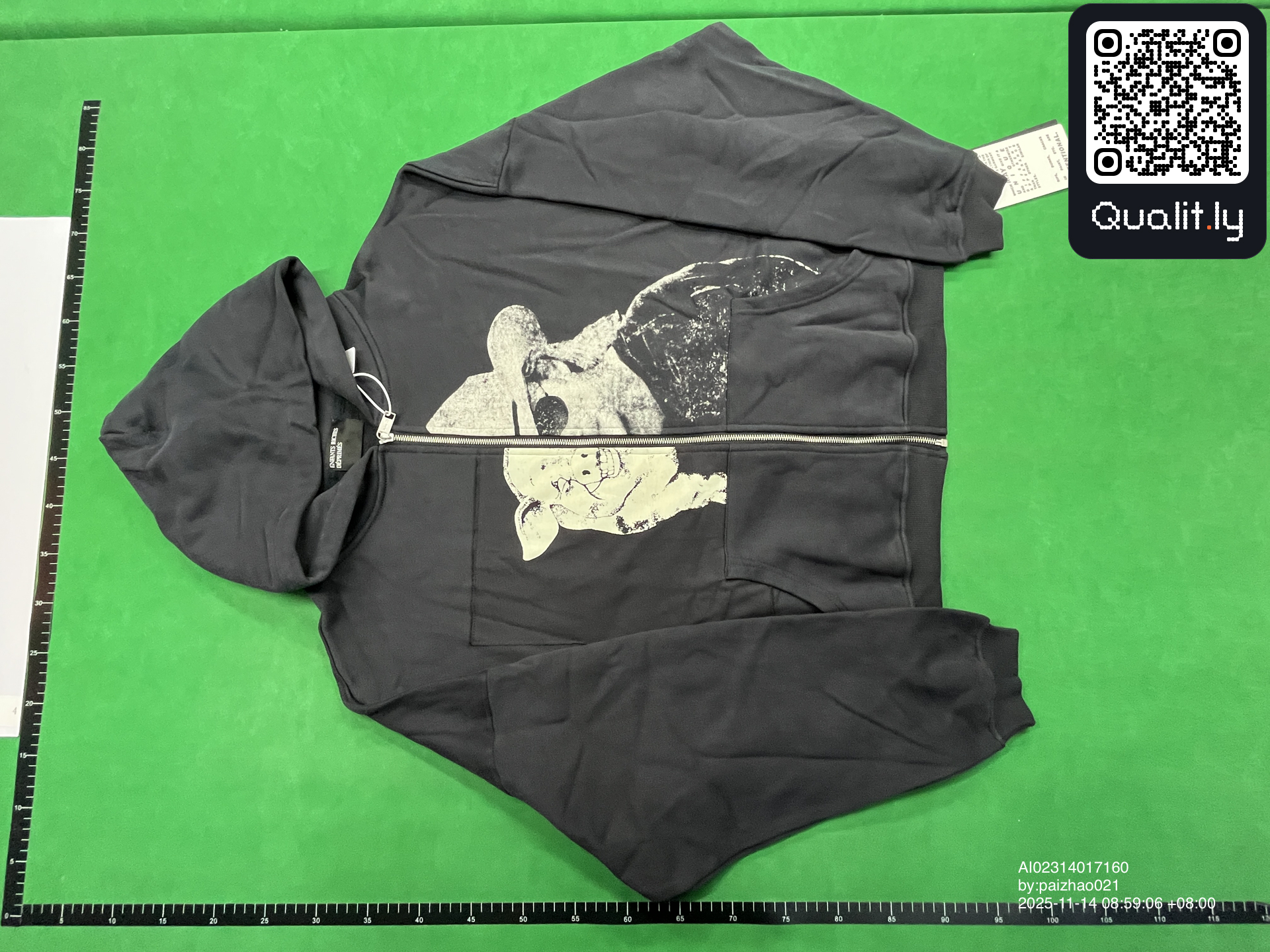 Hoodie — QC-foto 3 av 14