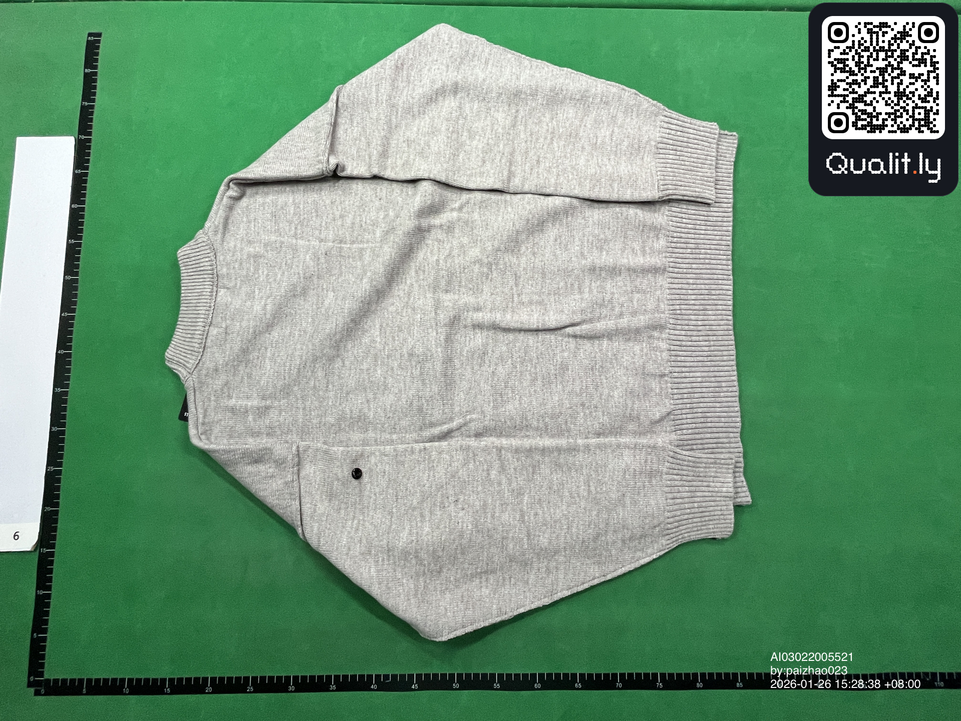 Sweat — photo QC 2 sur 26