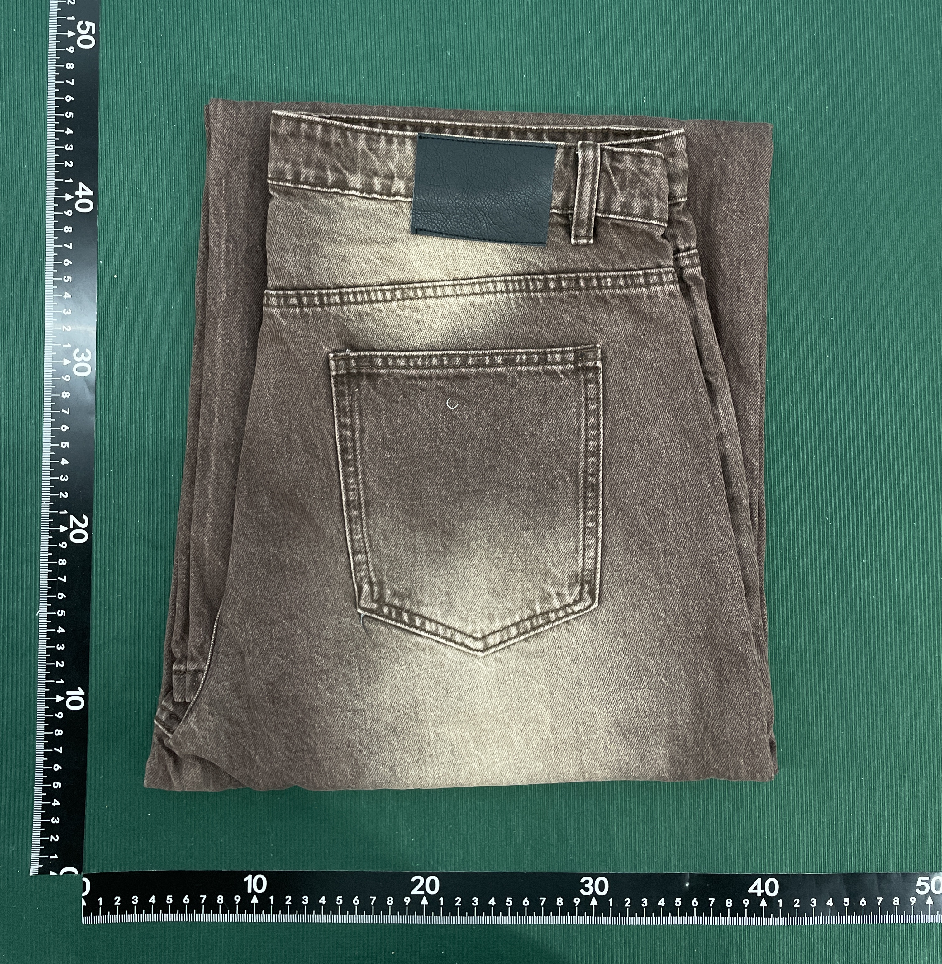 Jeans — QC-foto 1 av 5
