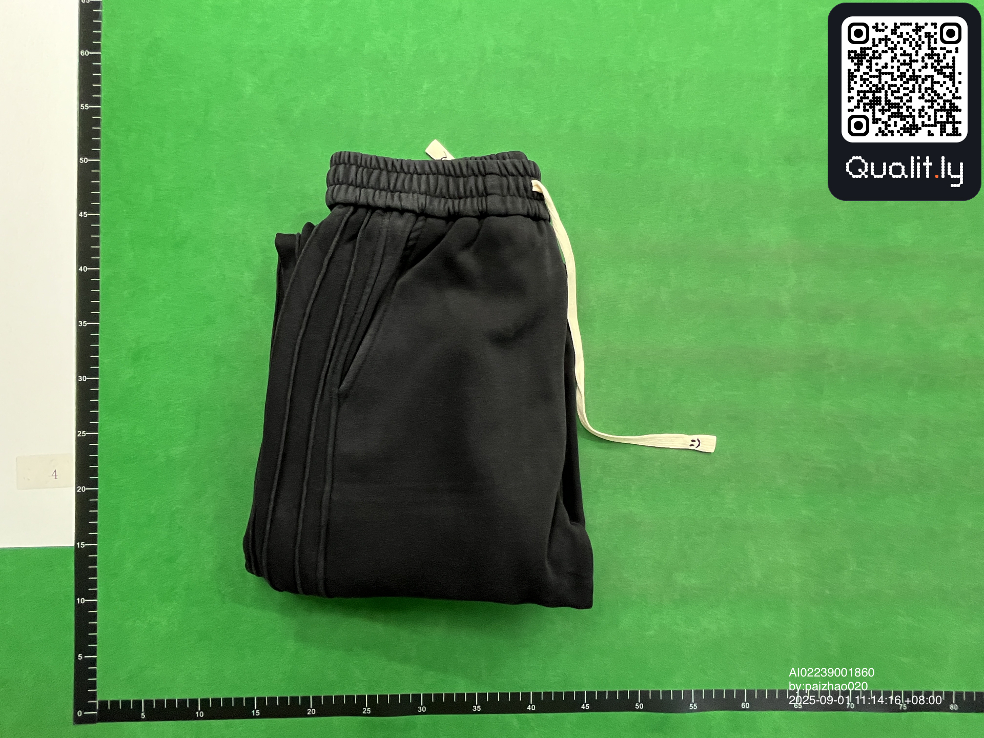 パンツ QC写真 1/4