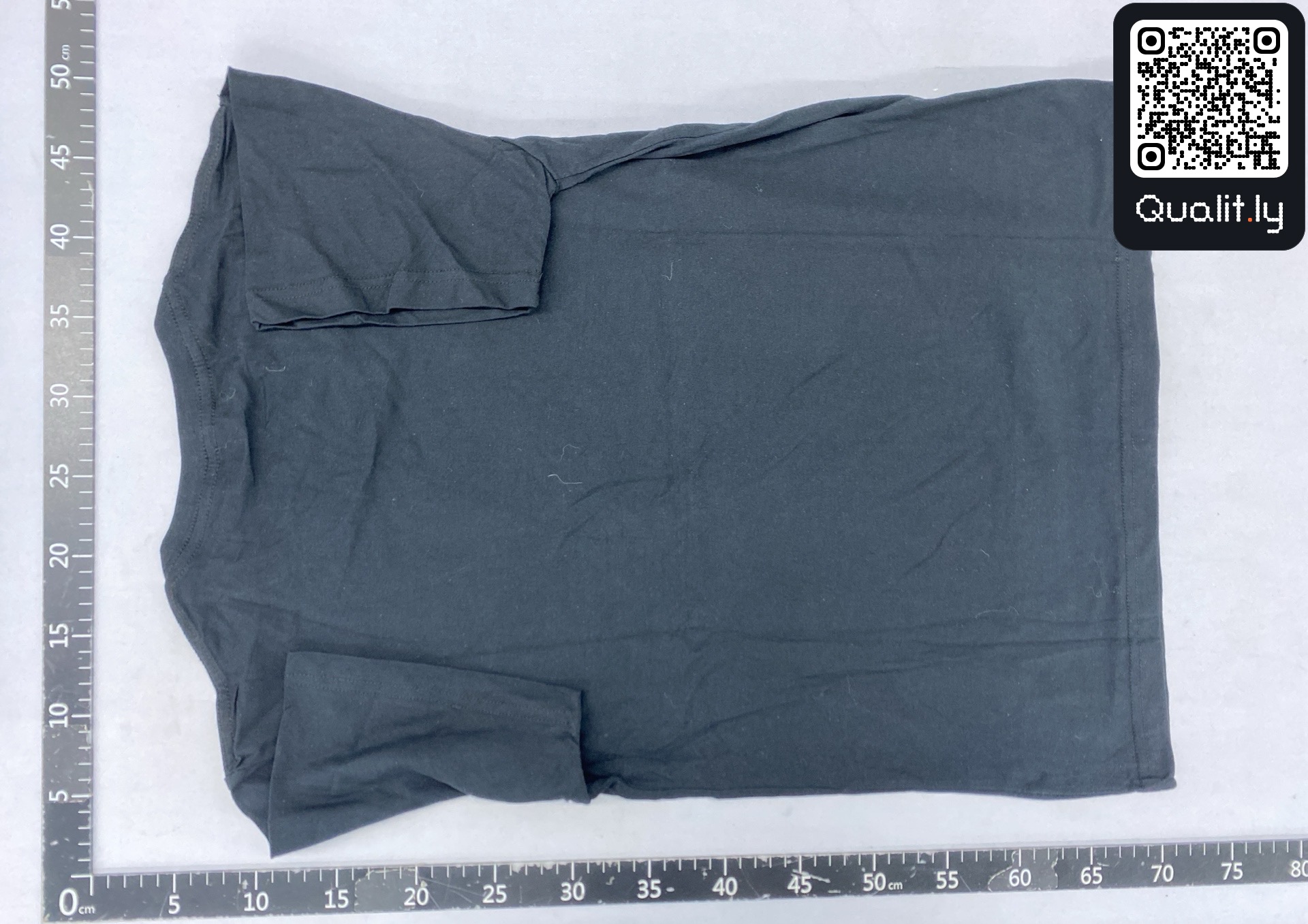 T-shirt — foto QC 2 di 50