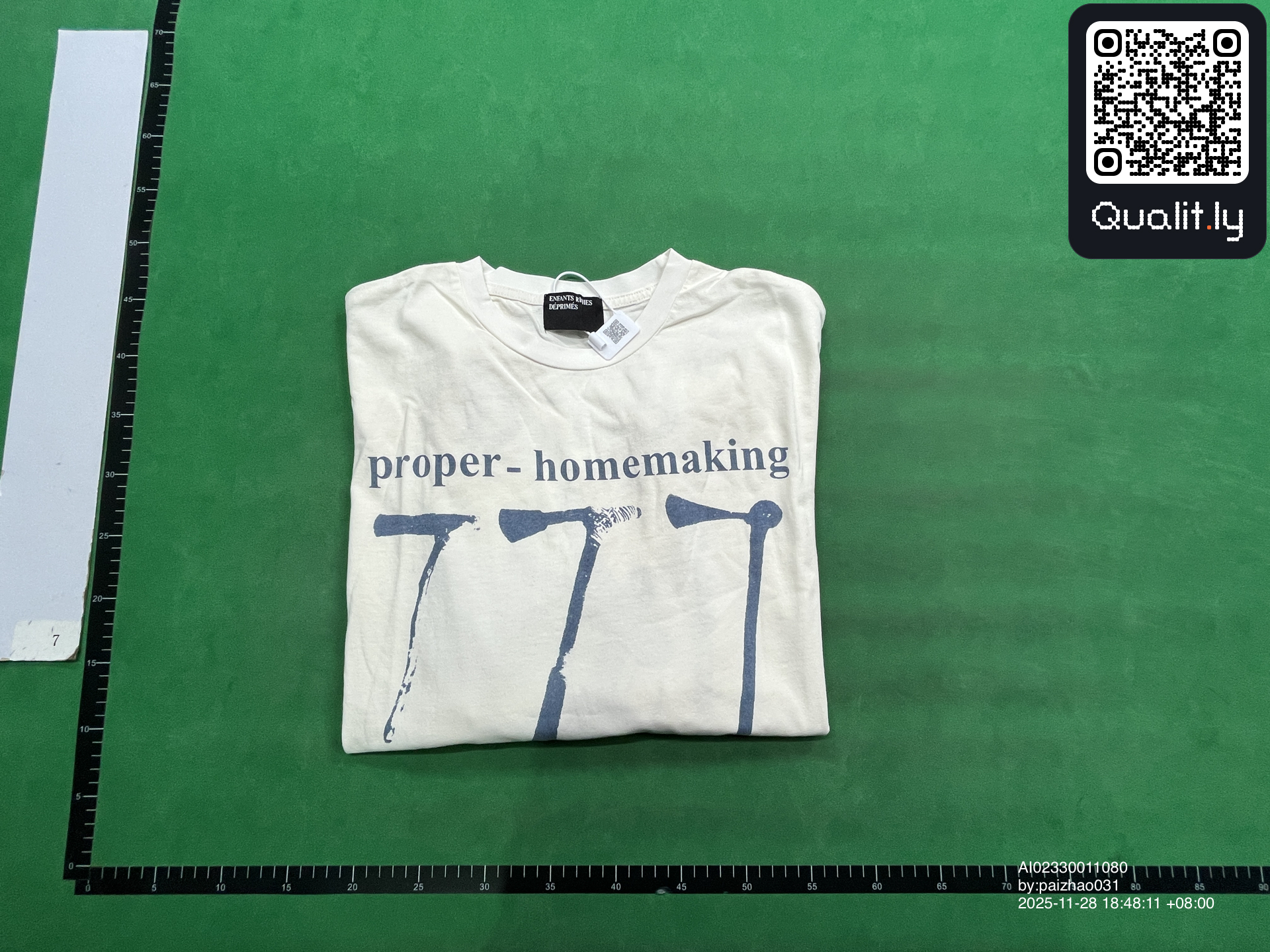 T恤 QC 照片 1 / 8