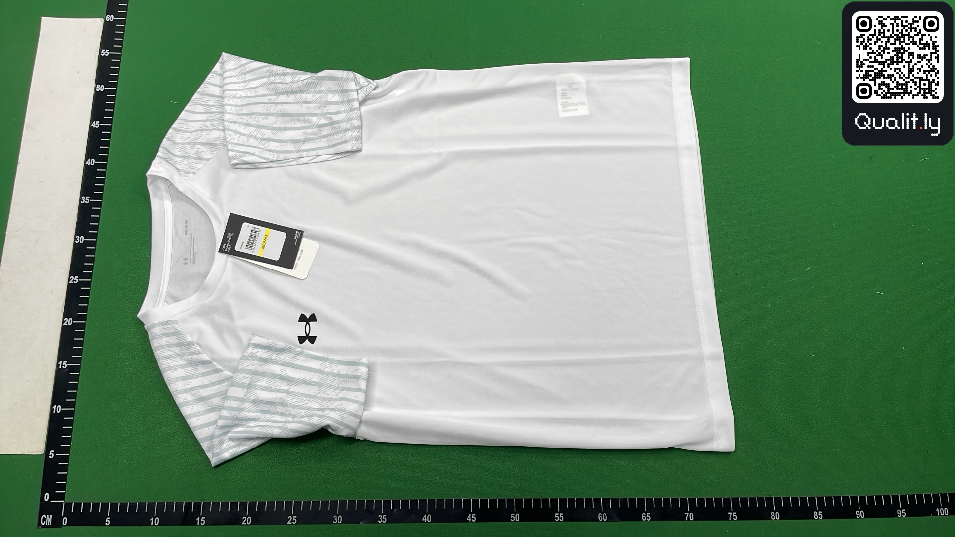 T-shirt — foto QC 2 di 4