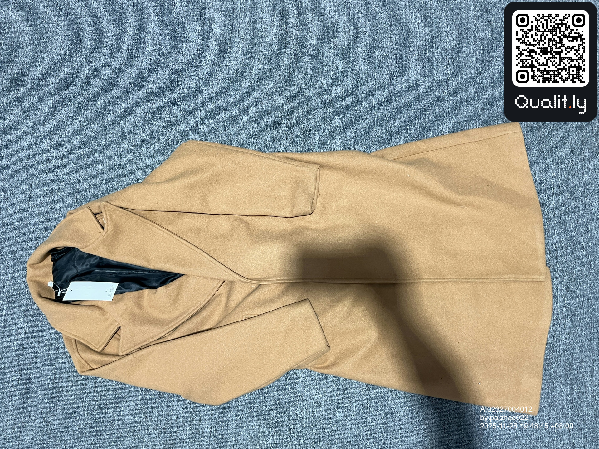 Jacket QC photo 3 of 38