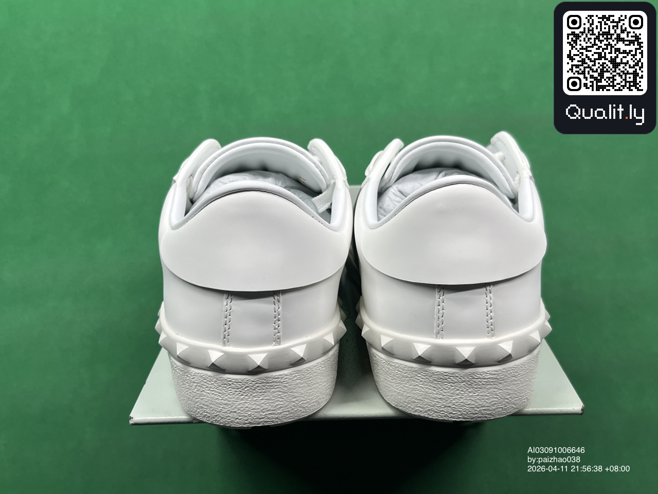 Sneaker — QC-Foto 2 von 28