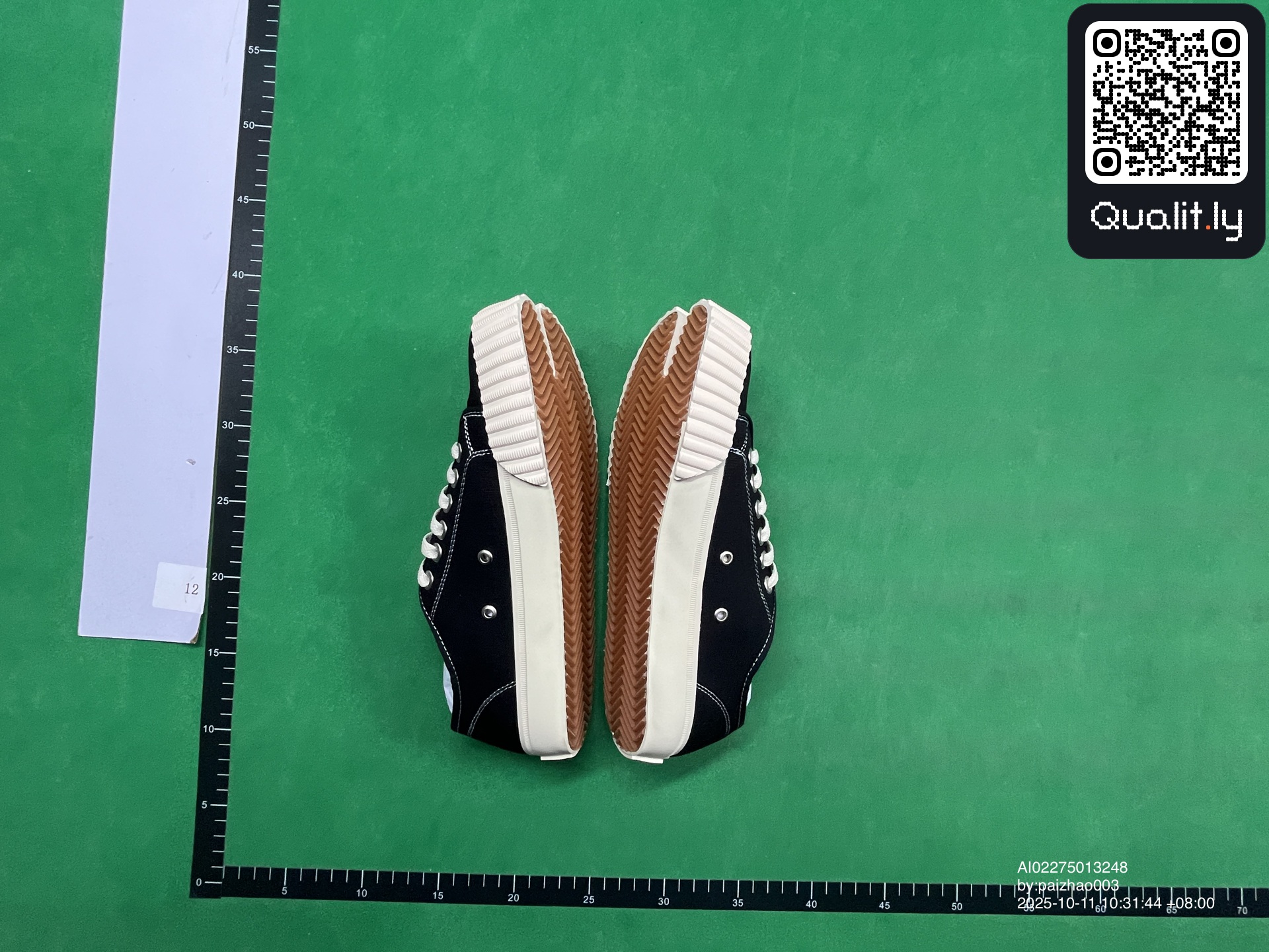Sneakers — QC-foto 3 av 6