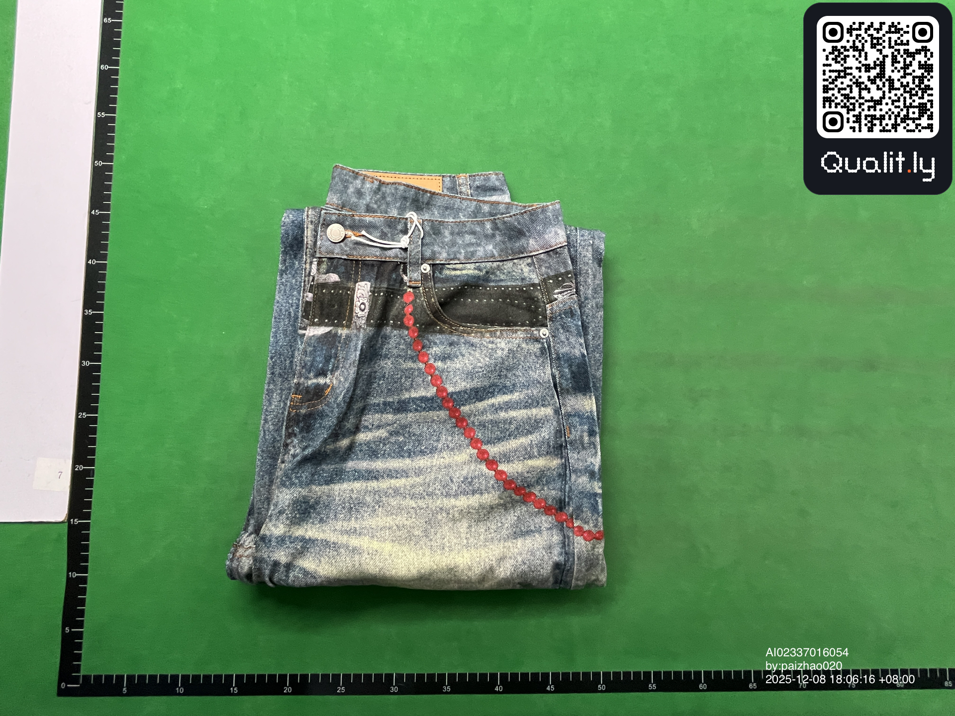 Jeans QC photo 1 of 4