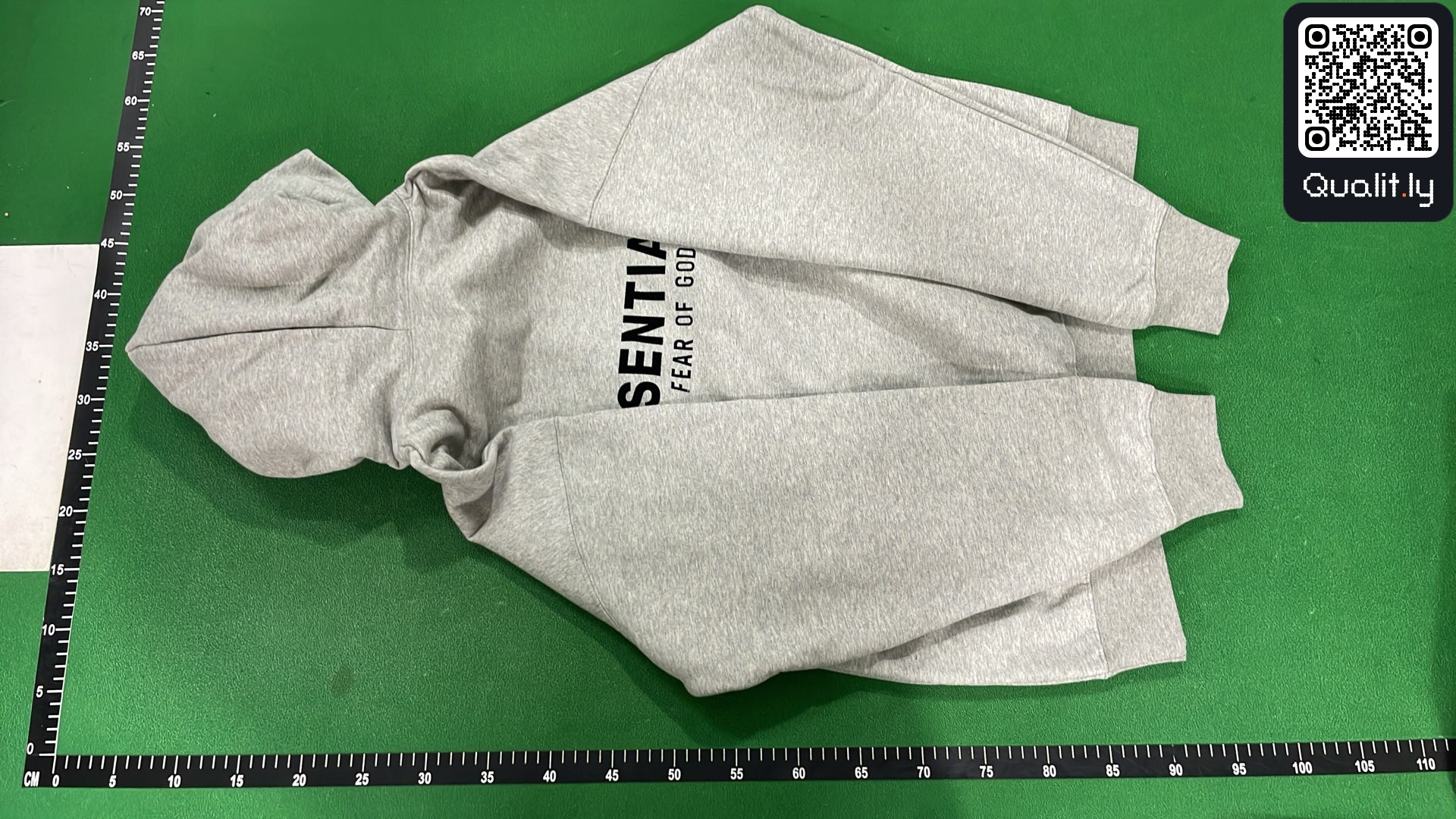 Sweatshirt QC photo 3 of 94