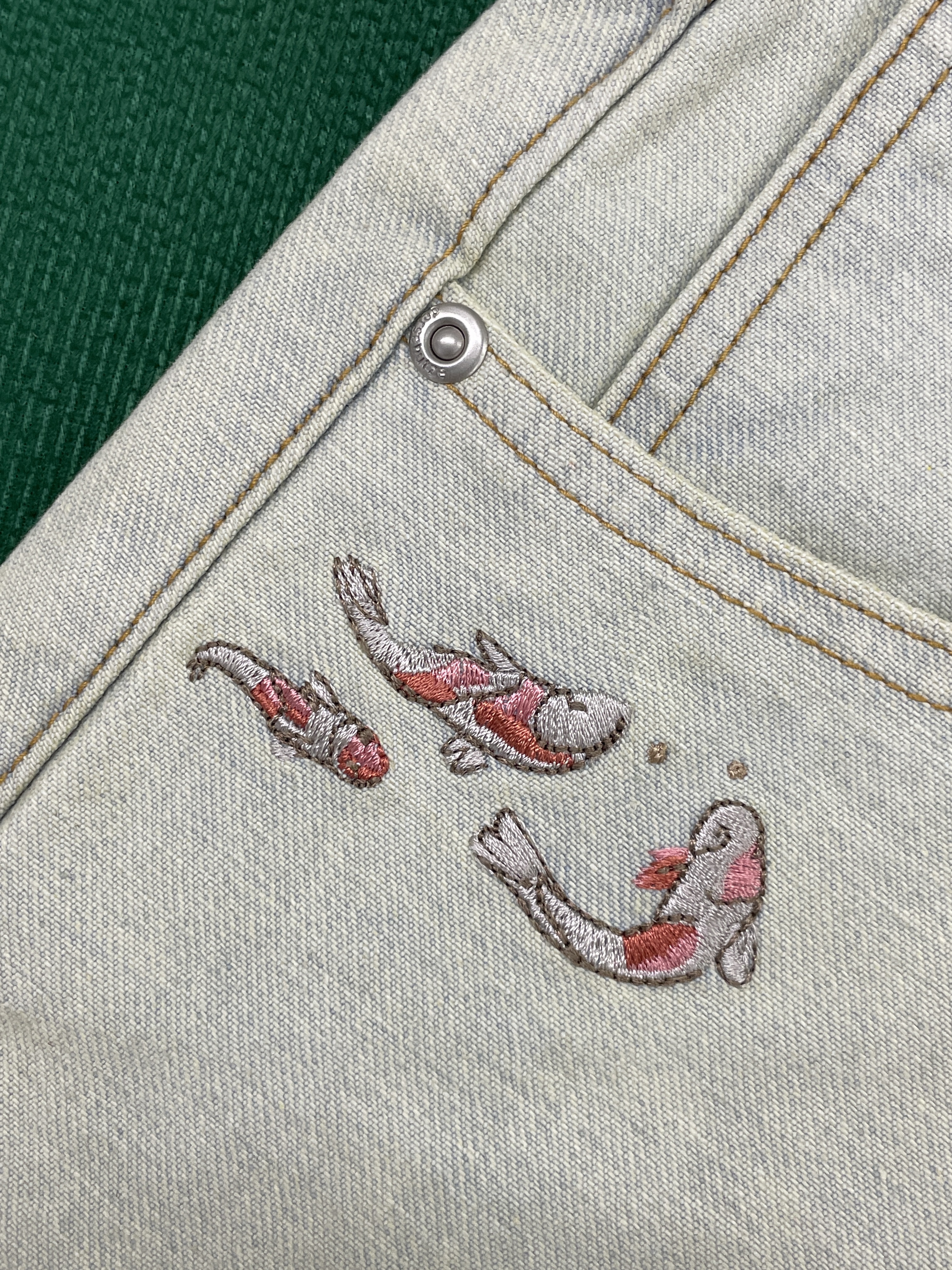 Jeans QC photo 2 of 37