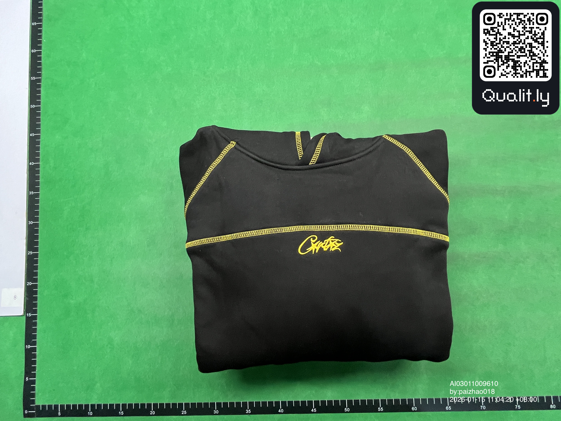 Bluza z kapturem — zdjęcie QC 1 z 10