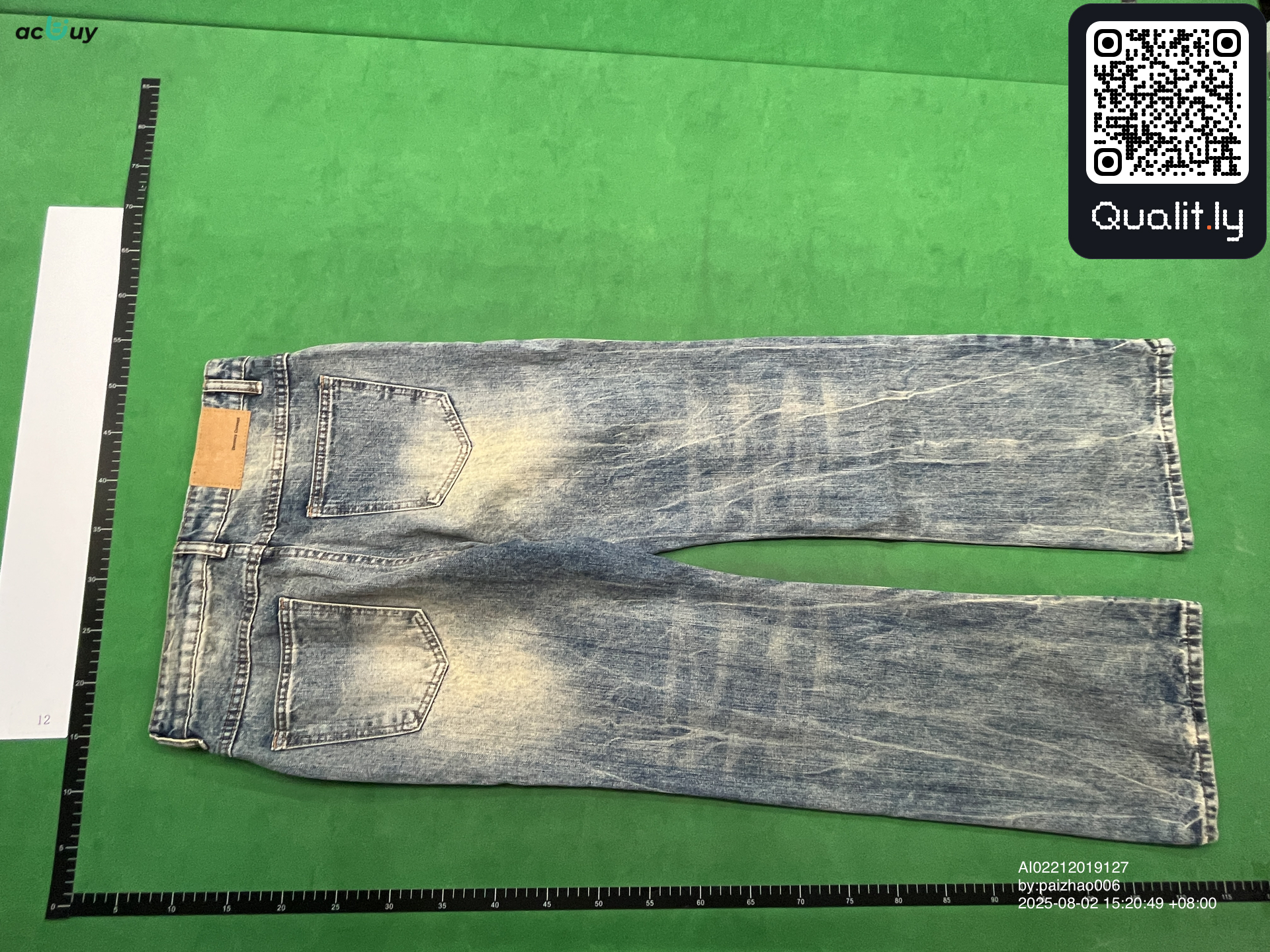 Jeans — QC-foto 2 av 26