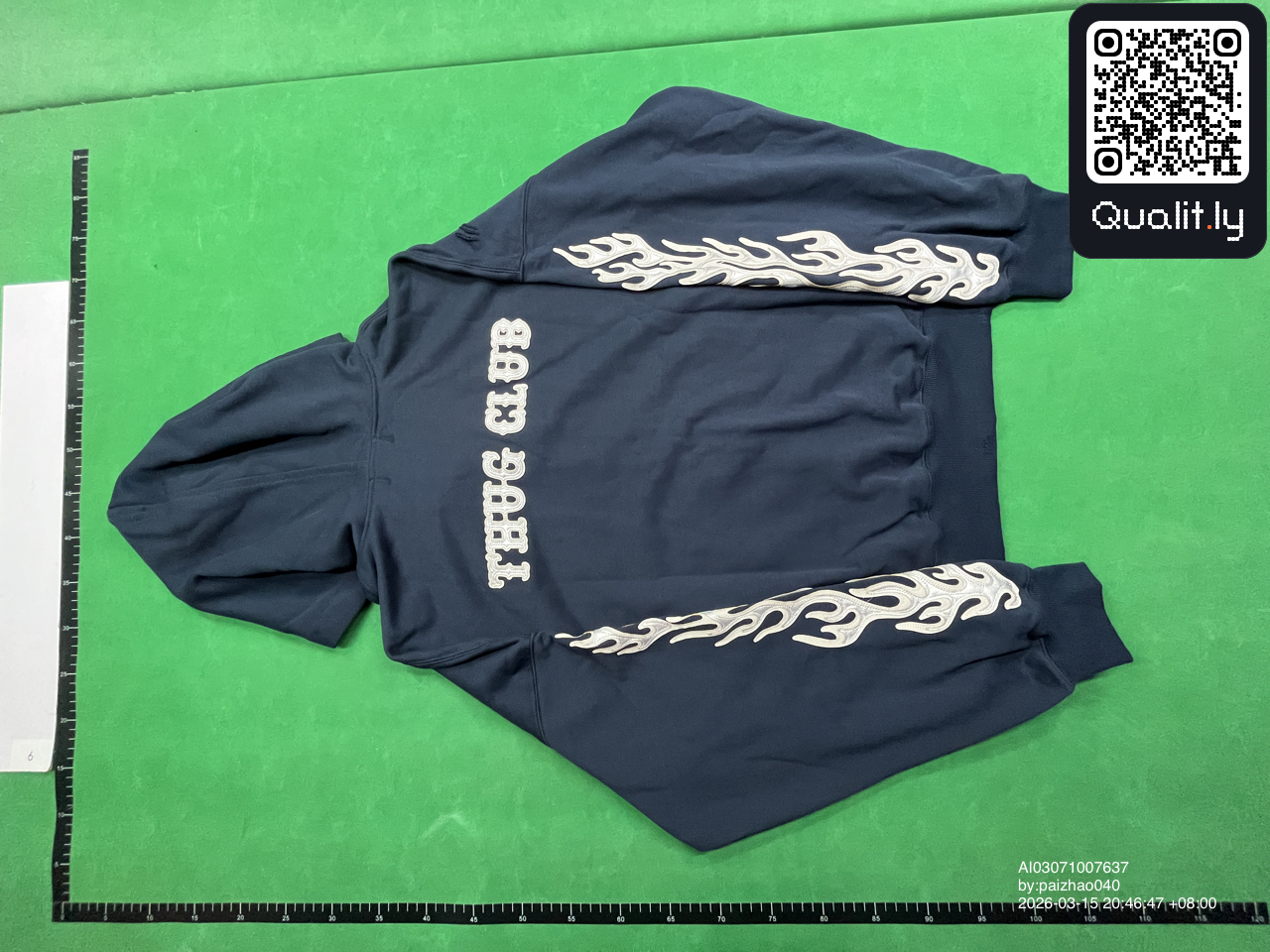 连帽卫衣 QC 照片 2 / 4