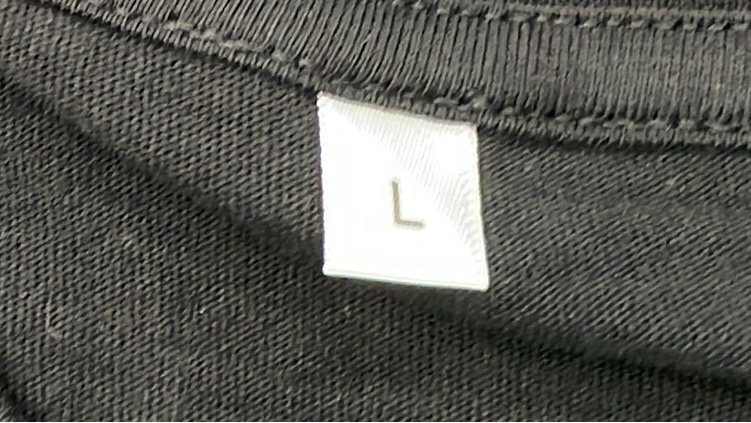 T-shirt — foto QC 1 di 12