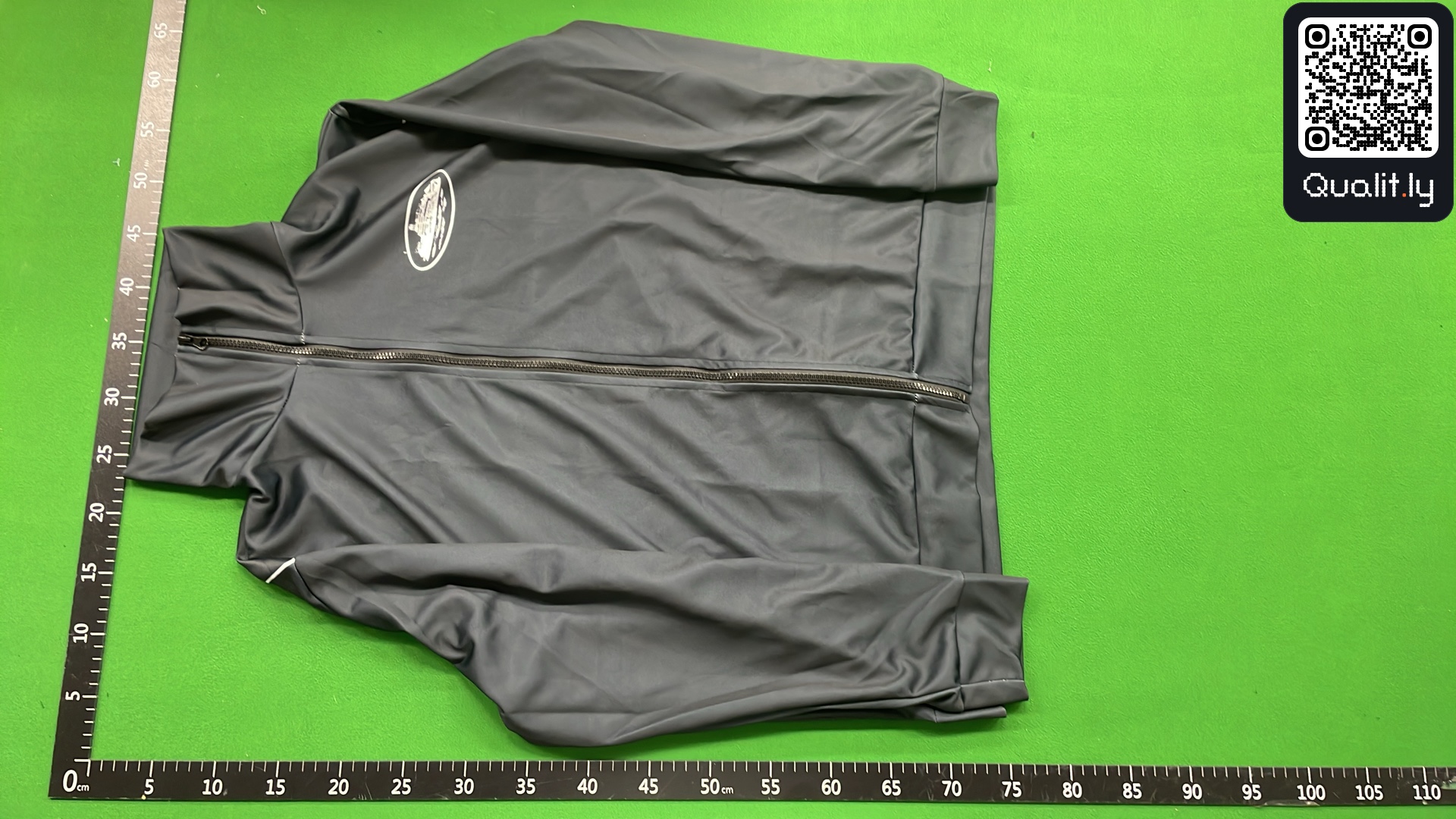 Jacket QC photo 2 of 4