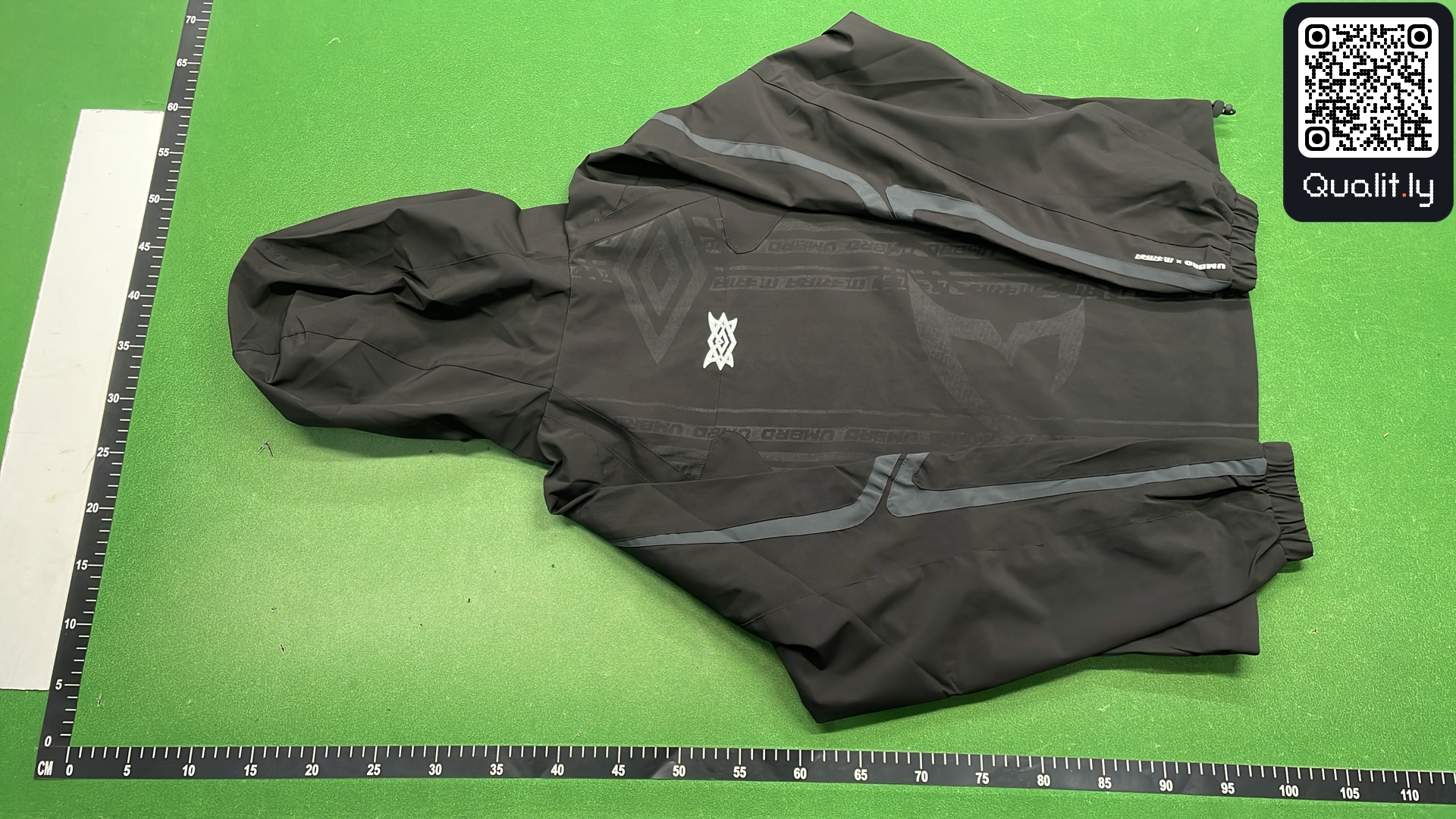 Jacket QC photo 3 of 4